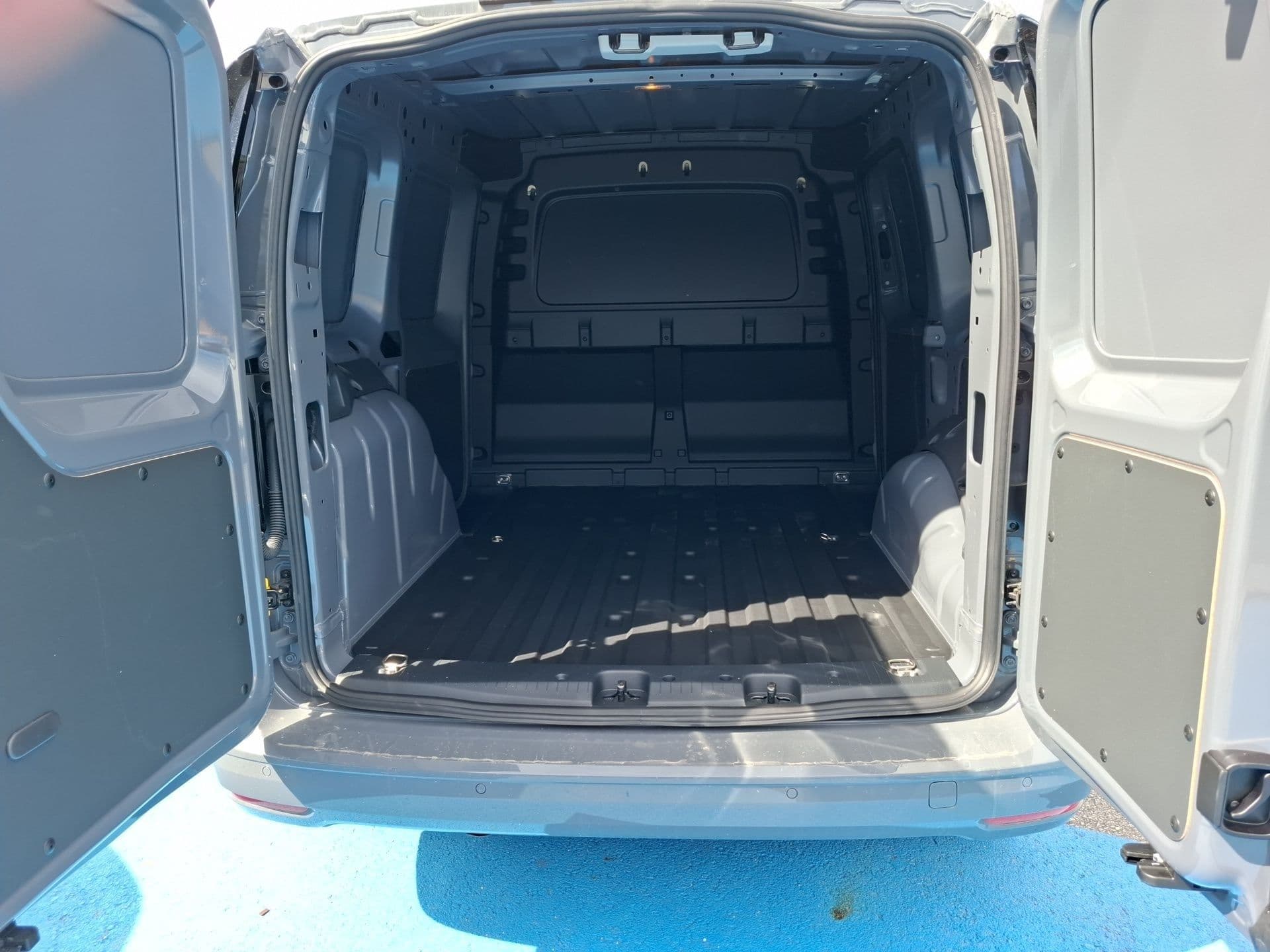 Volkswagen Caddy - 9