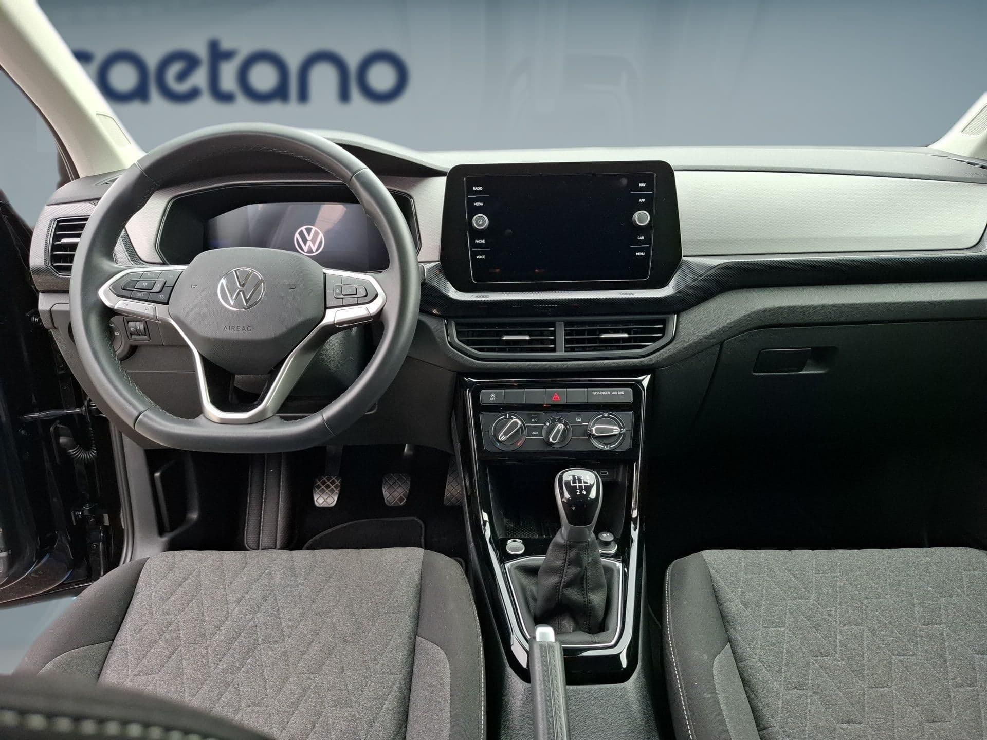 Volkswagen T-Cross - 5