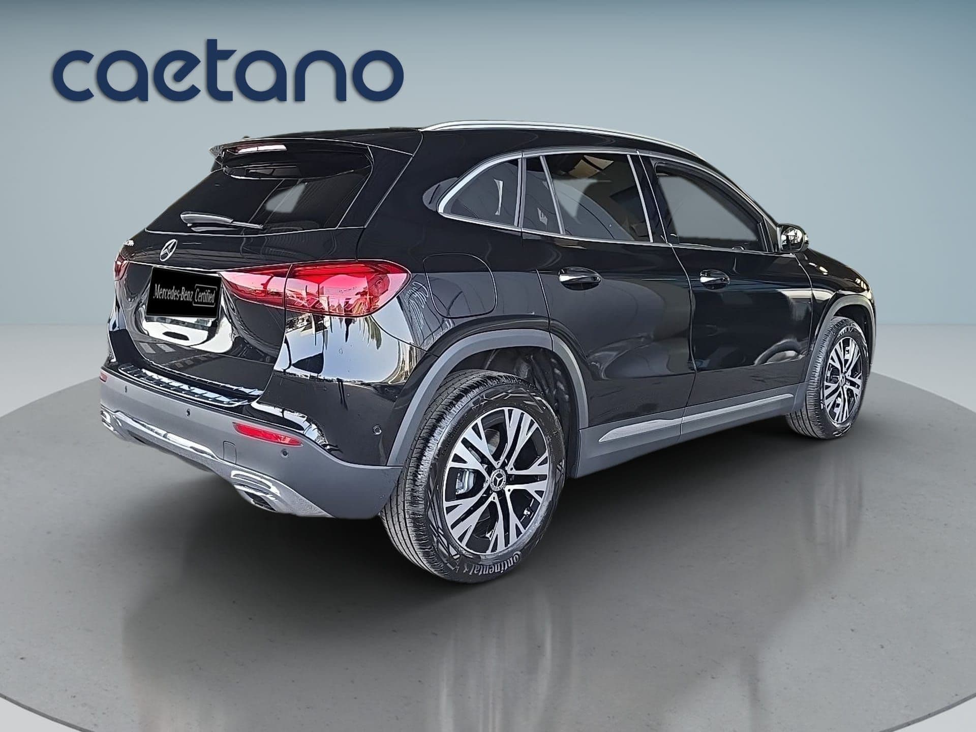 Mercedes-Benz GLA - 8