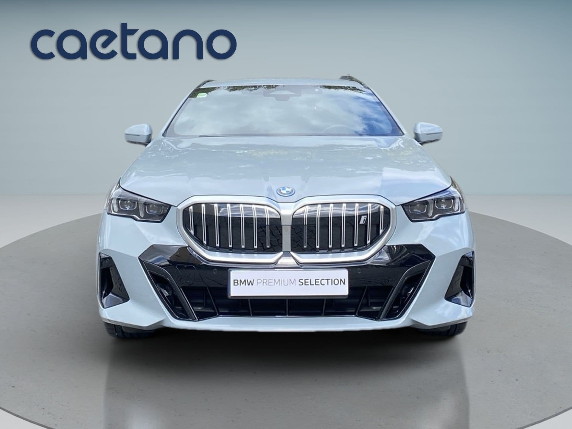 BMW i5 - 2