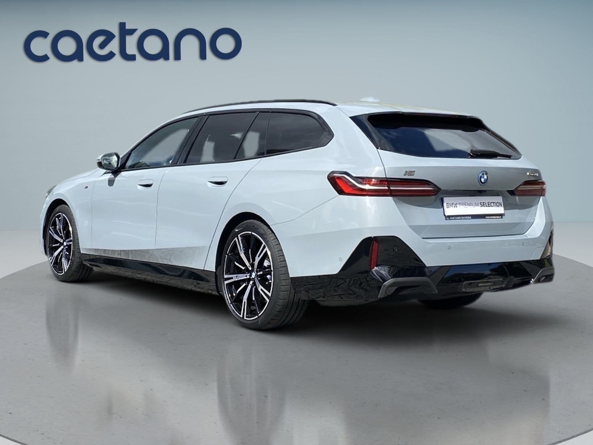 BMW i5 - 3