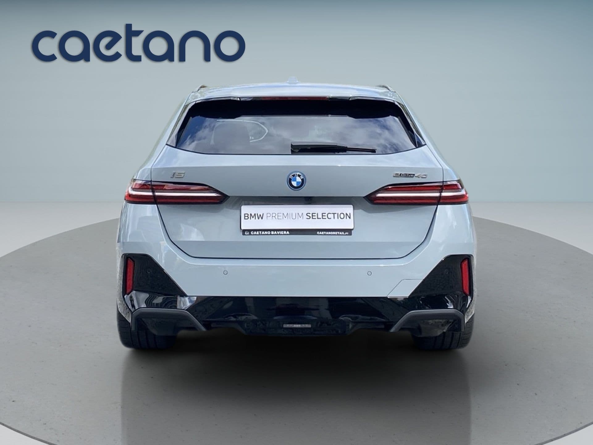 BMW i5 - 4