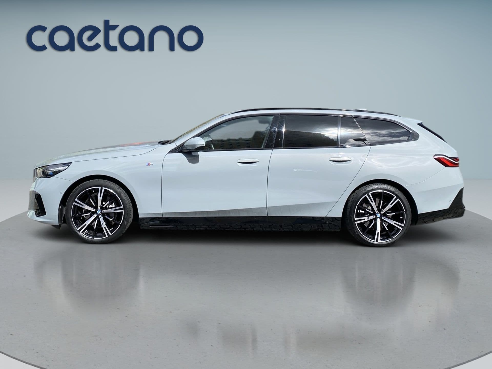 BMW i5 - 5