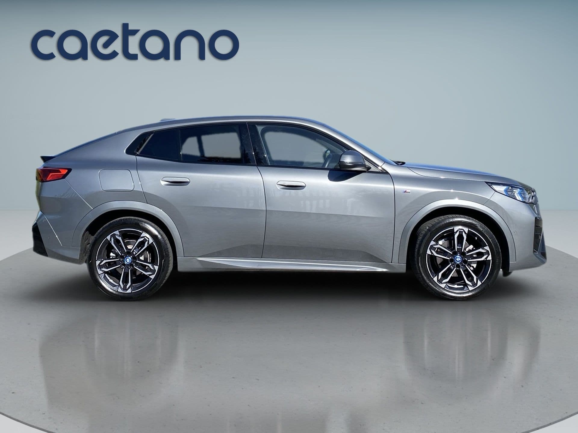 BMW iX2 - 7