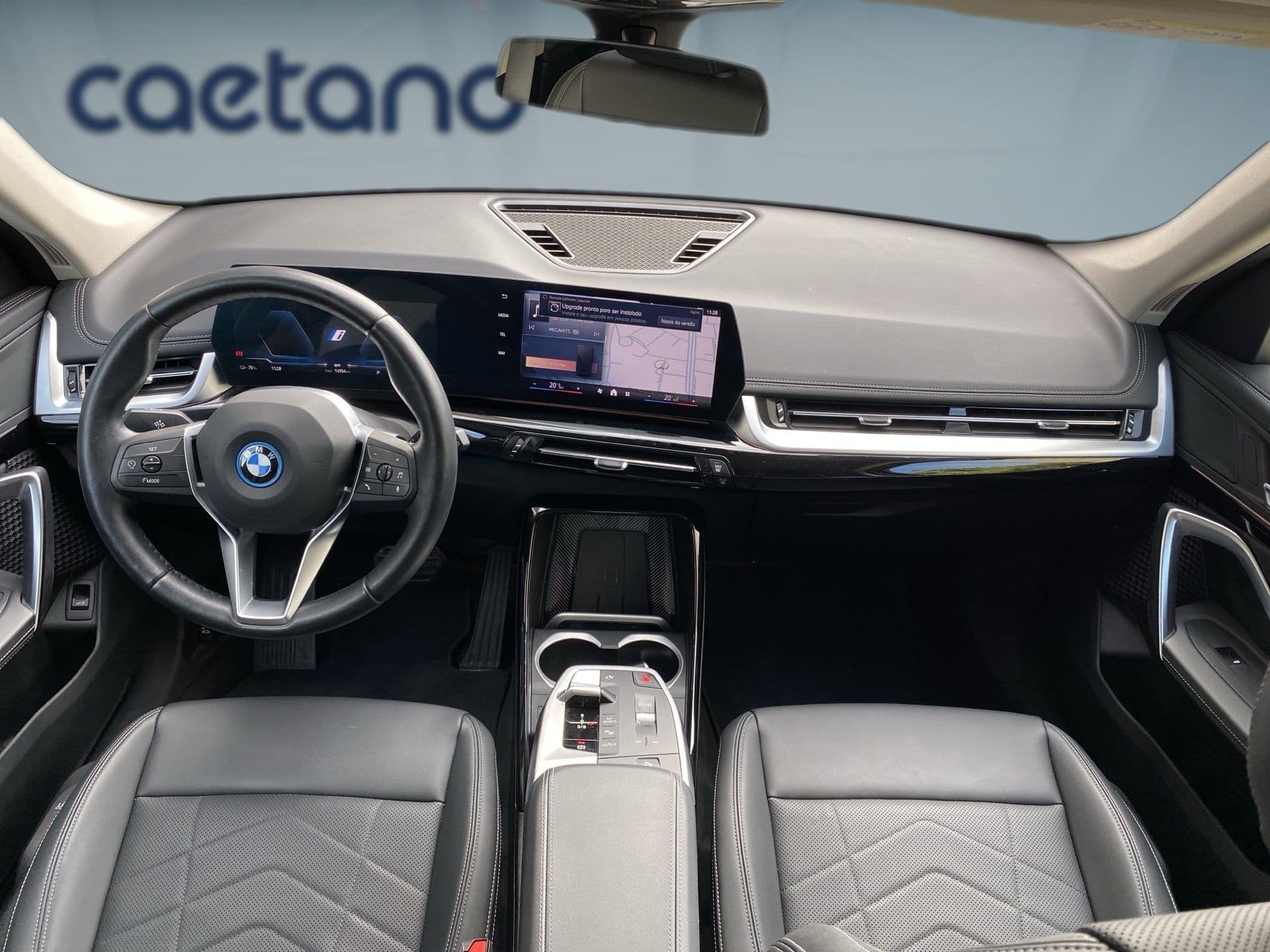BMW iX1 - 10