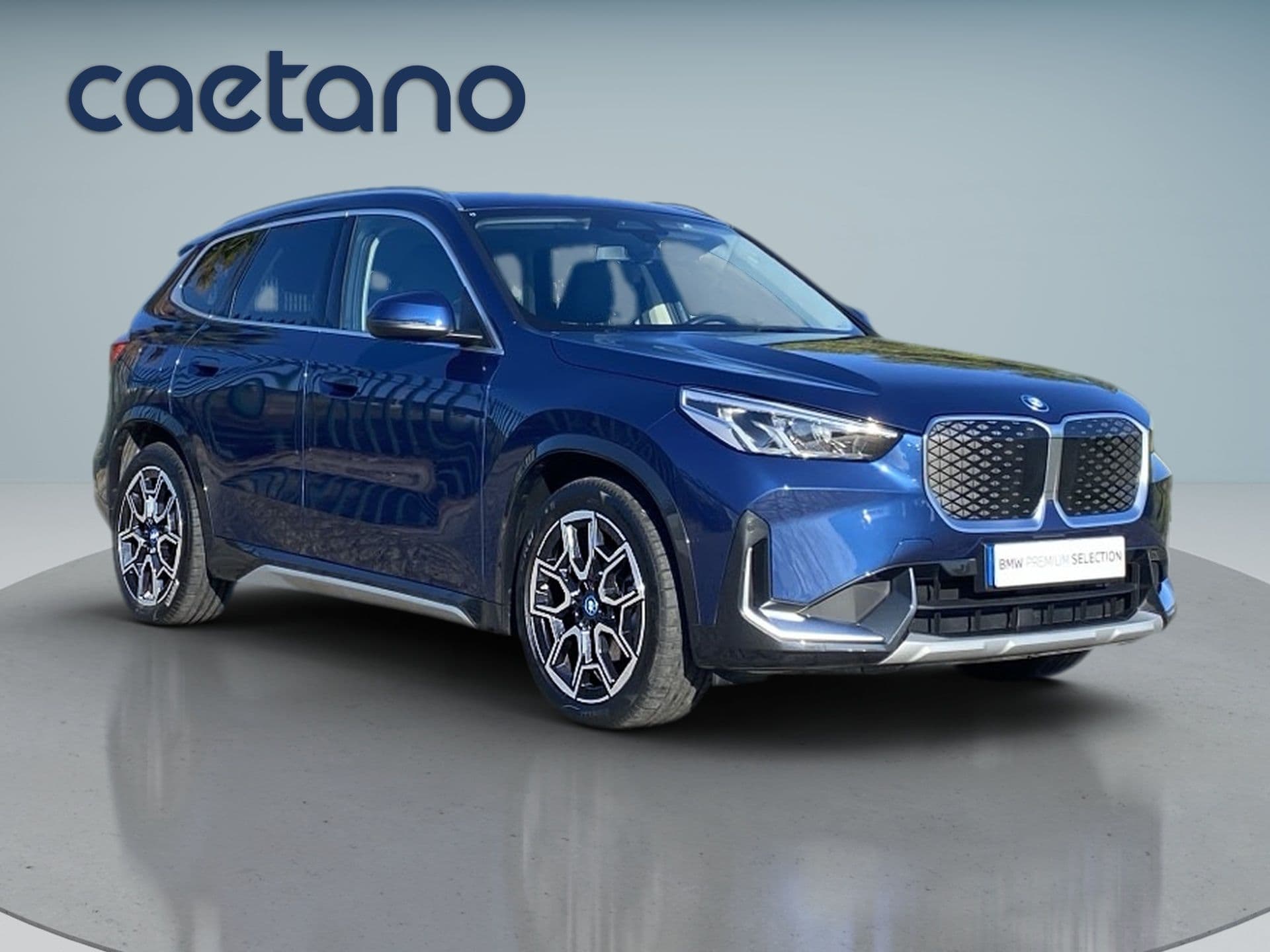 BMW iX1 - 8