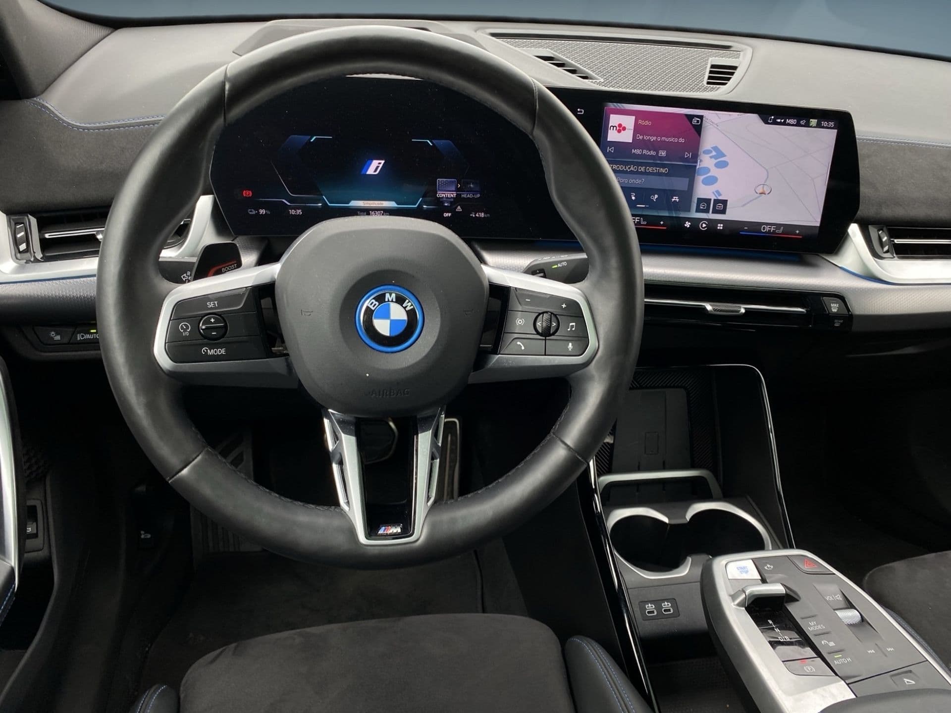 BMW iX2 - 11