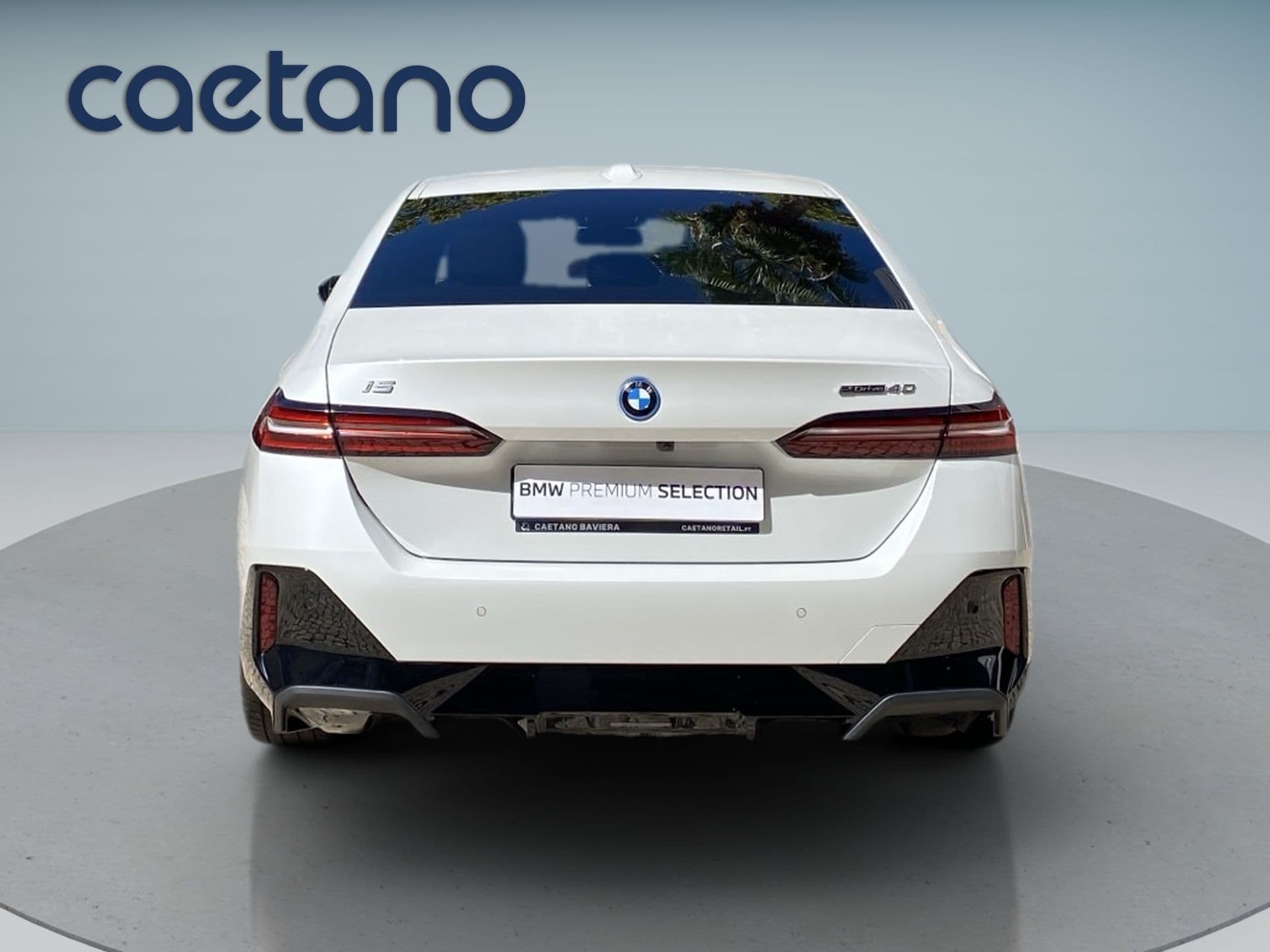 BMW i5 - 6