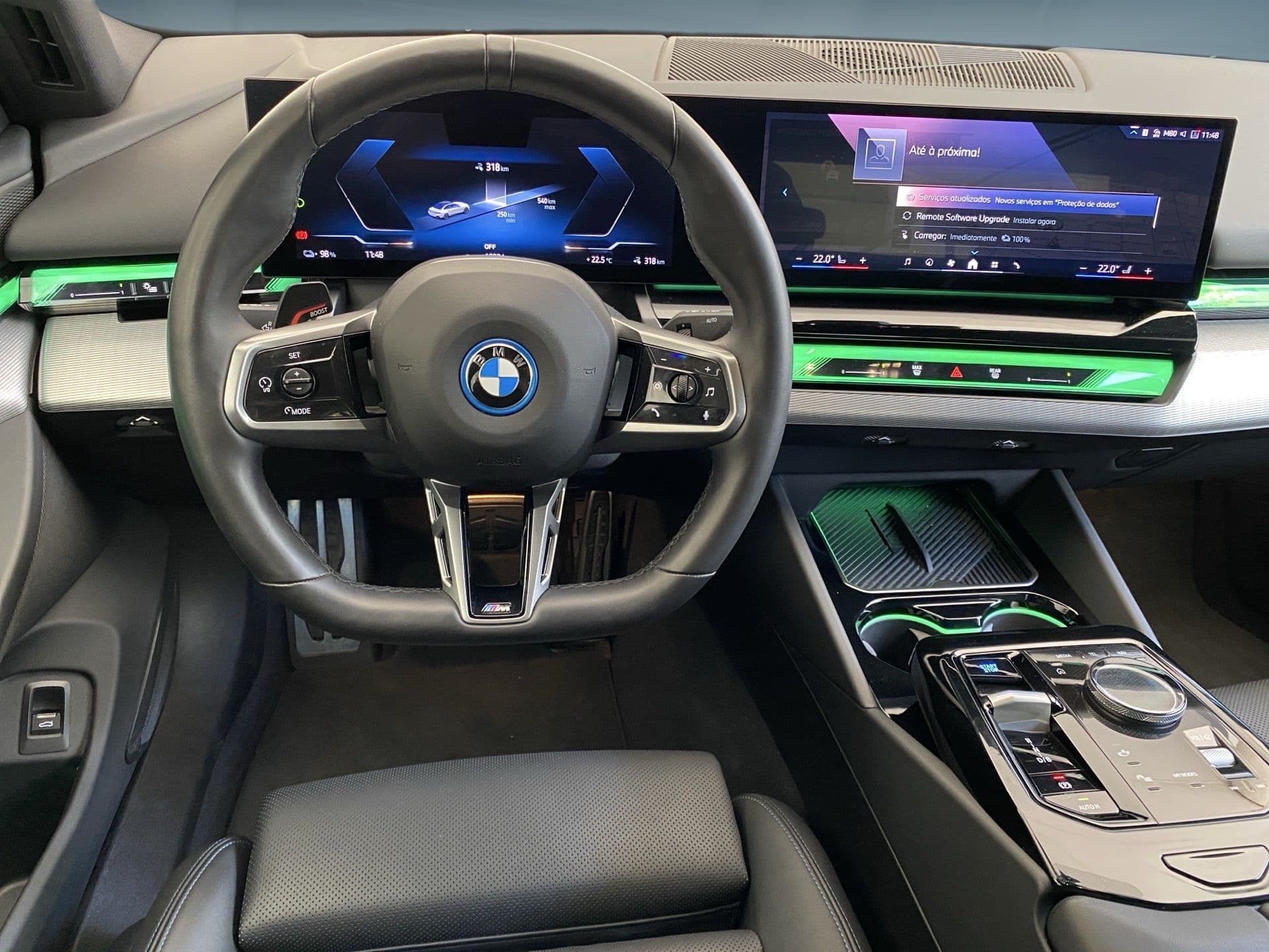 BMW i5 - 11