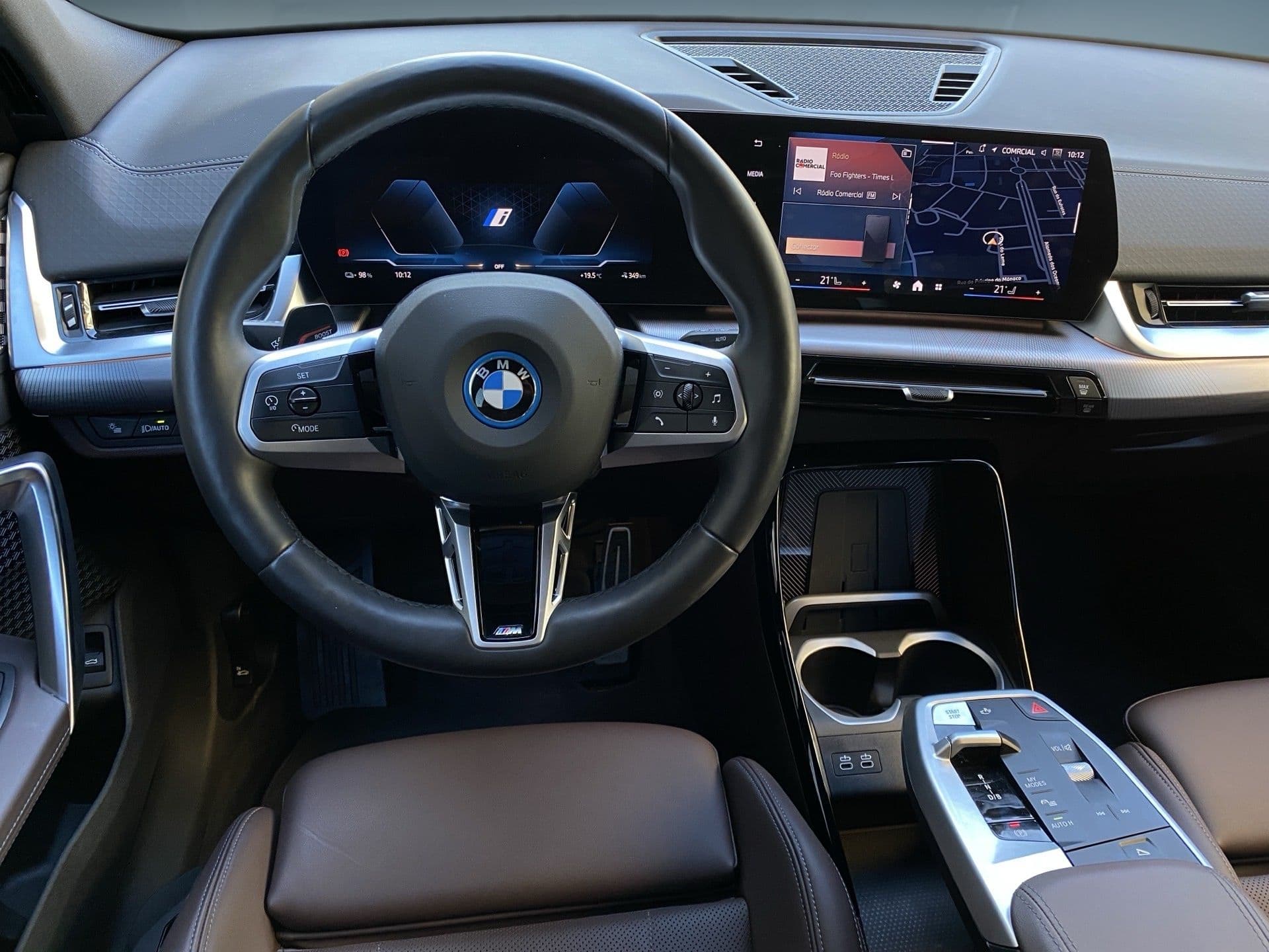 BMW iX2 - 11