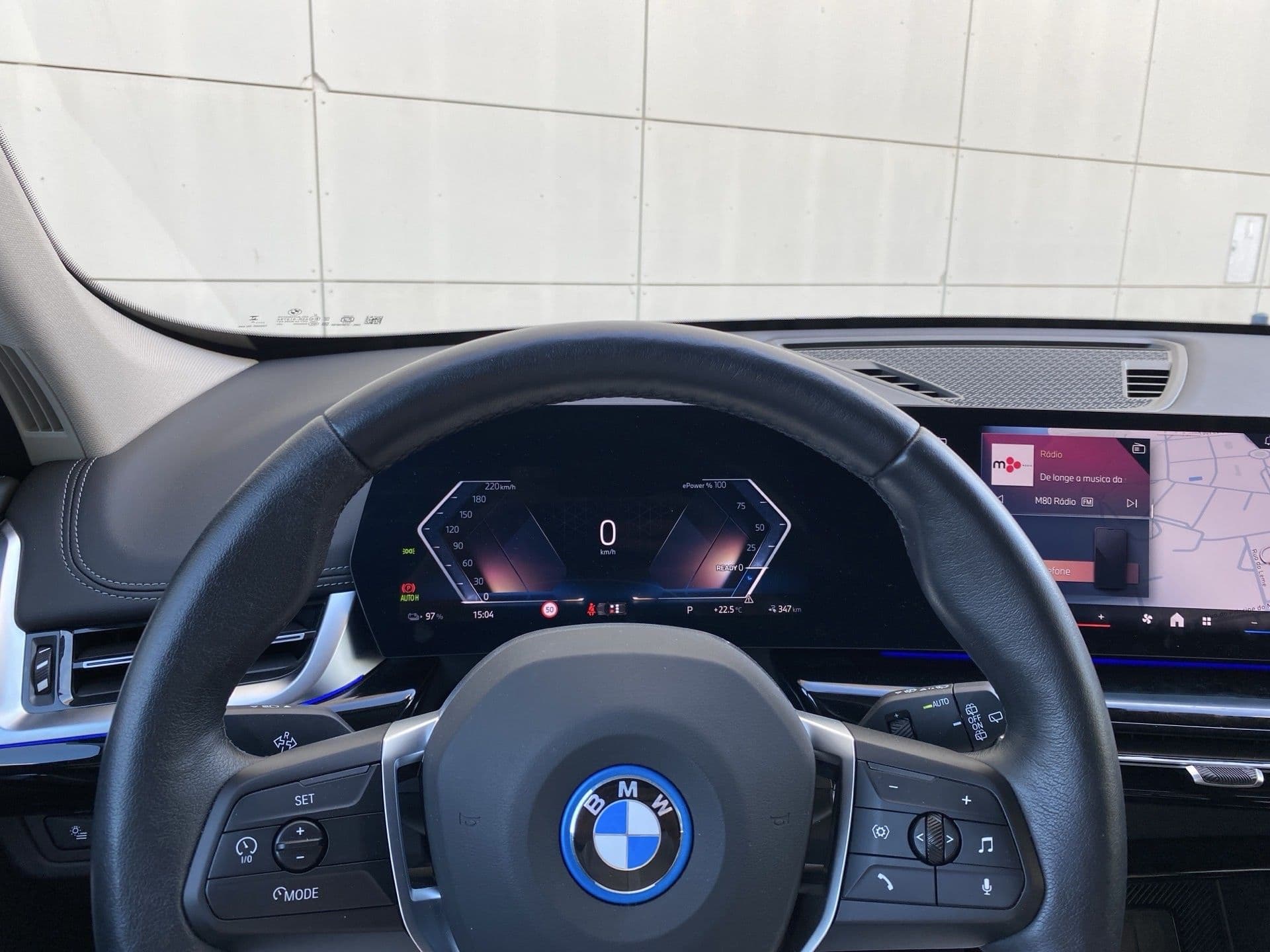 BMW iX1 - 12