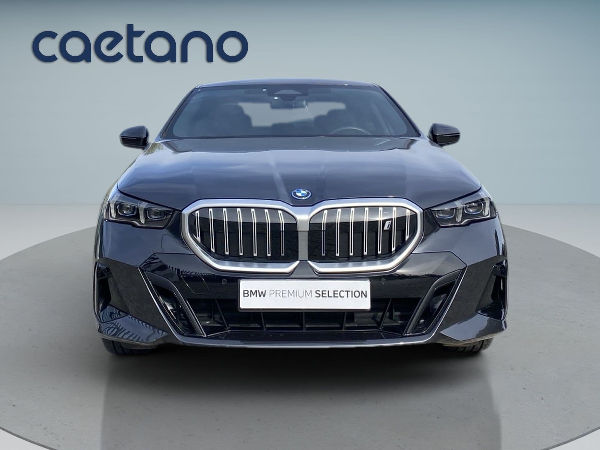 BMW i5 - 2