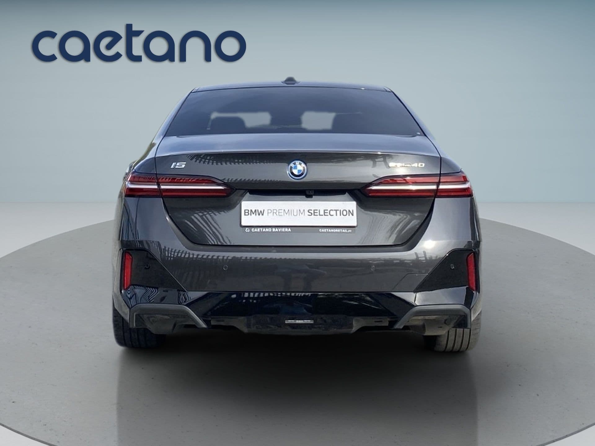 BMW i5 - 4
