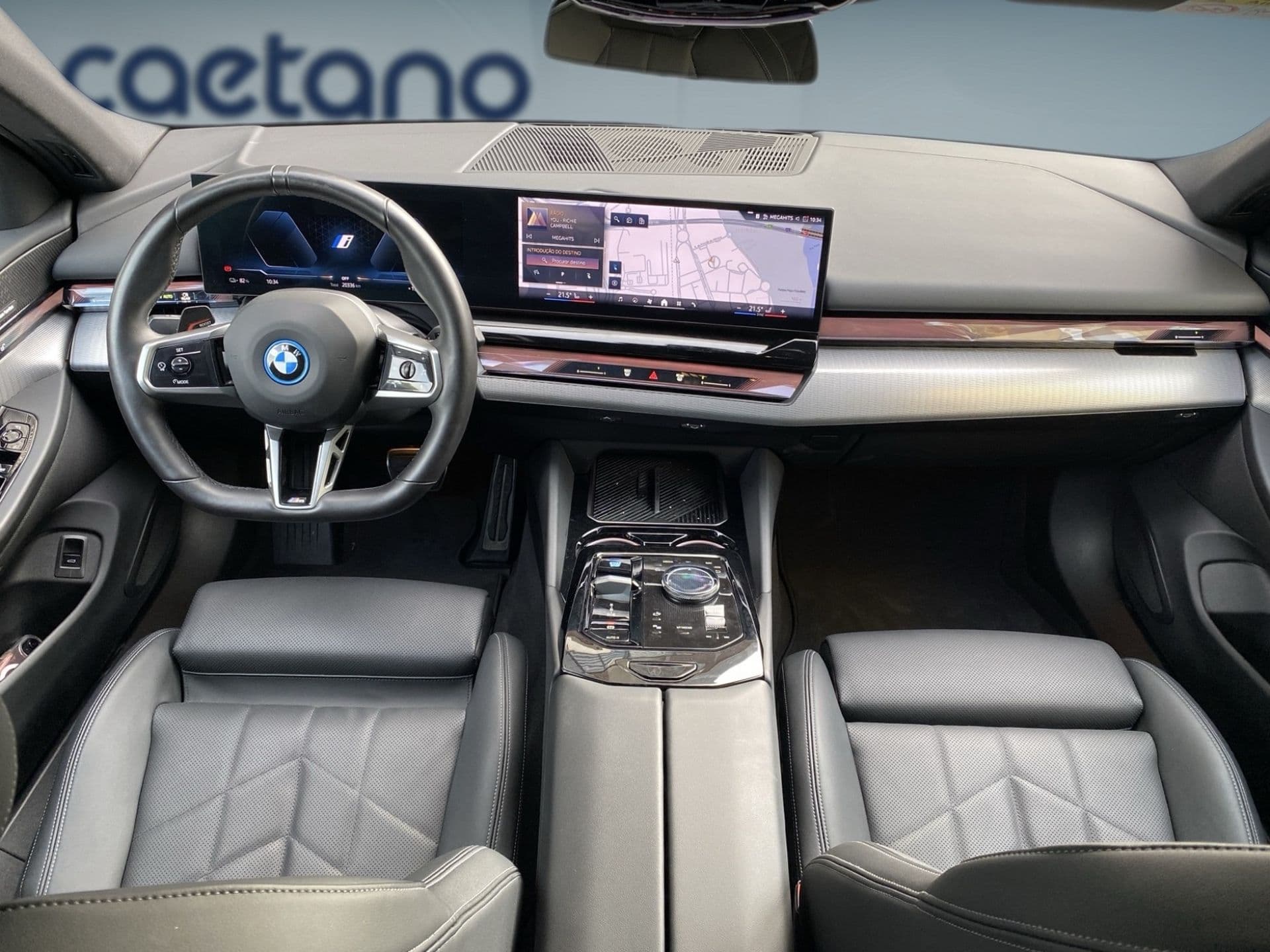 BMW i5 - 10