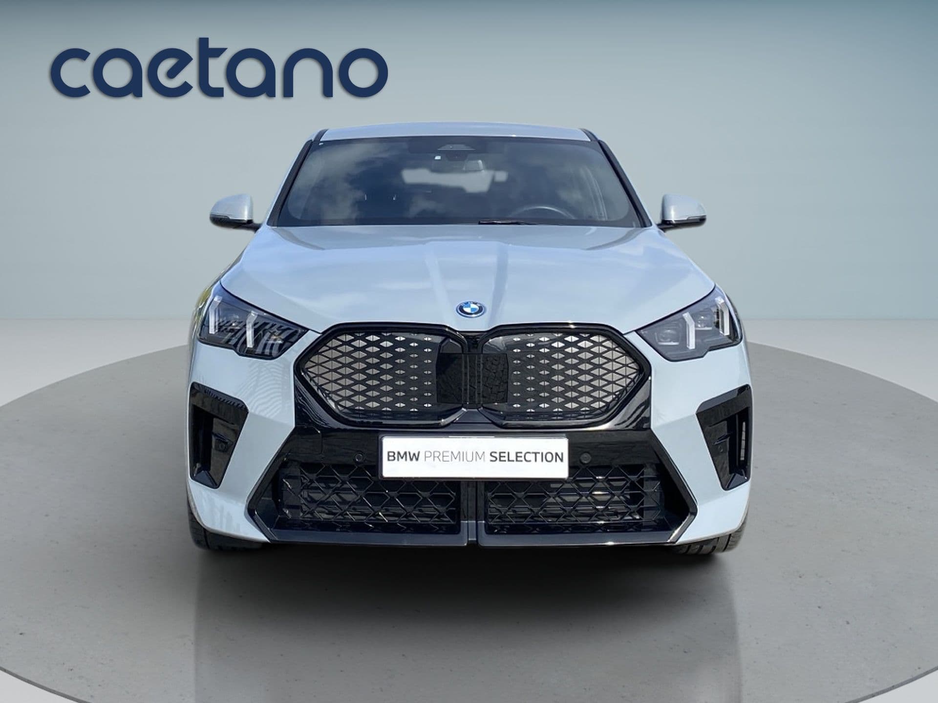 BMW iX2 - 6