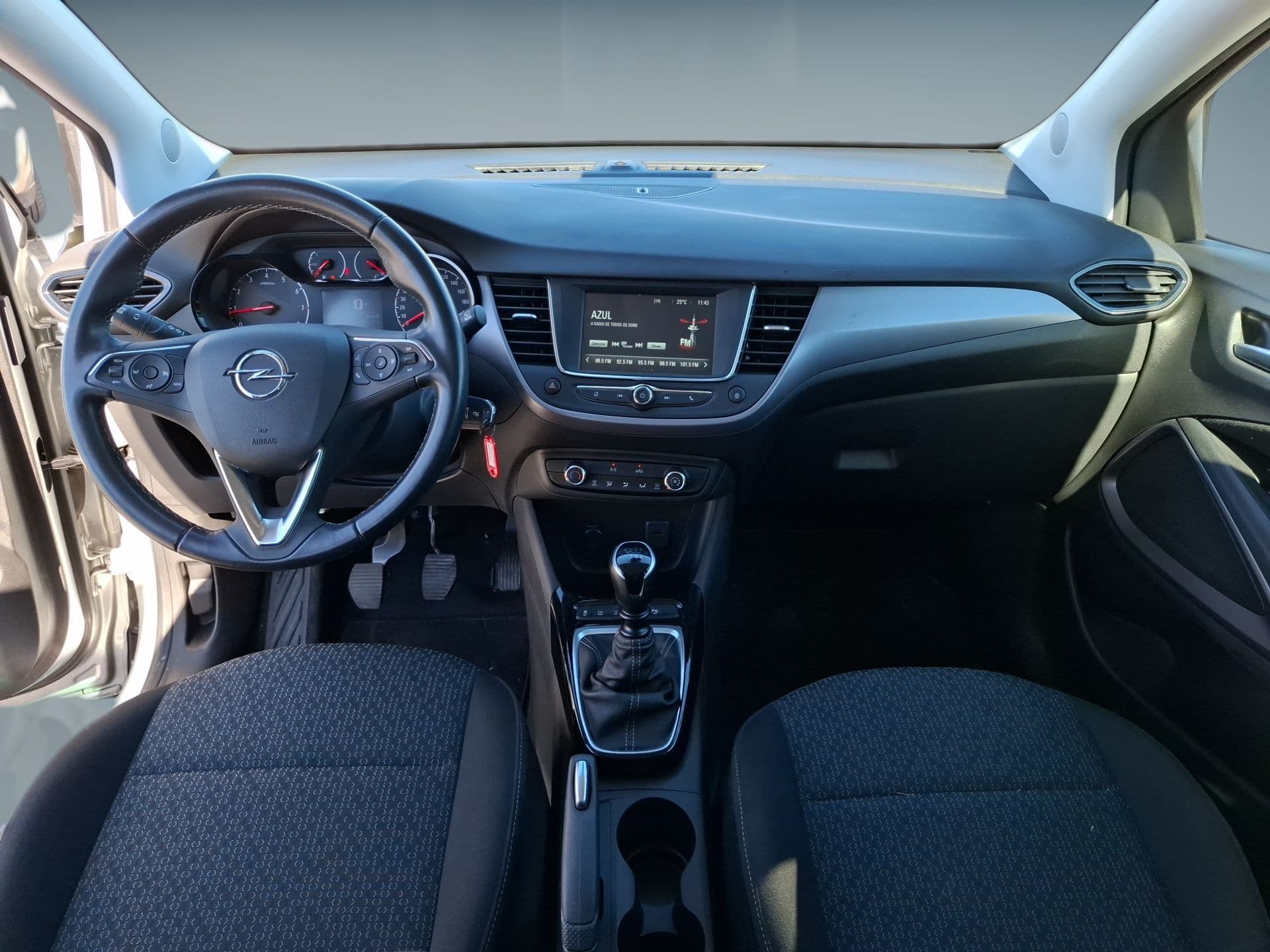 Opel Crossland - 12