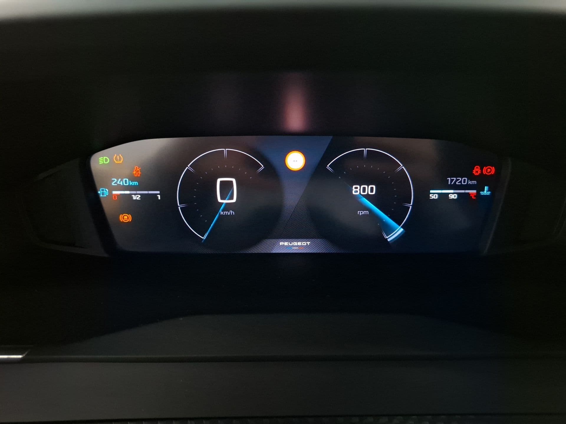 Peugeot 2008 - 11