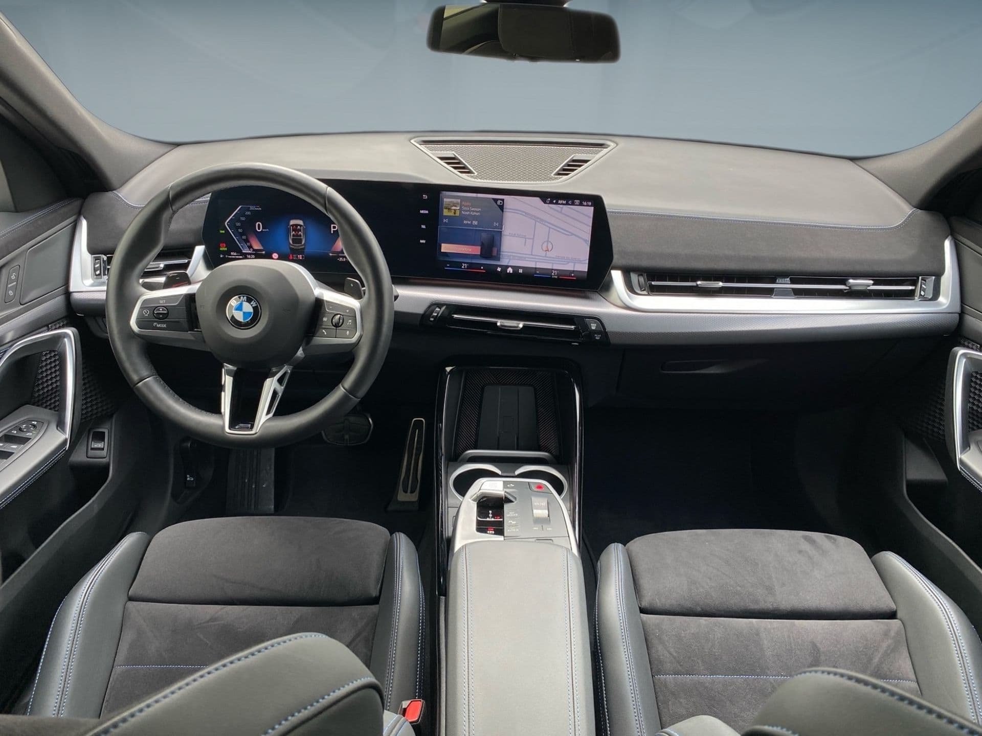 BMW X2 - 11