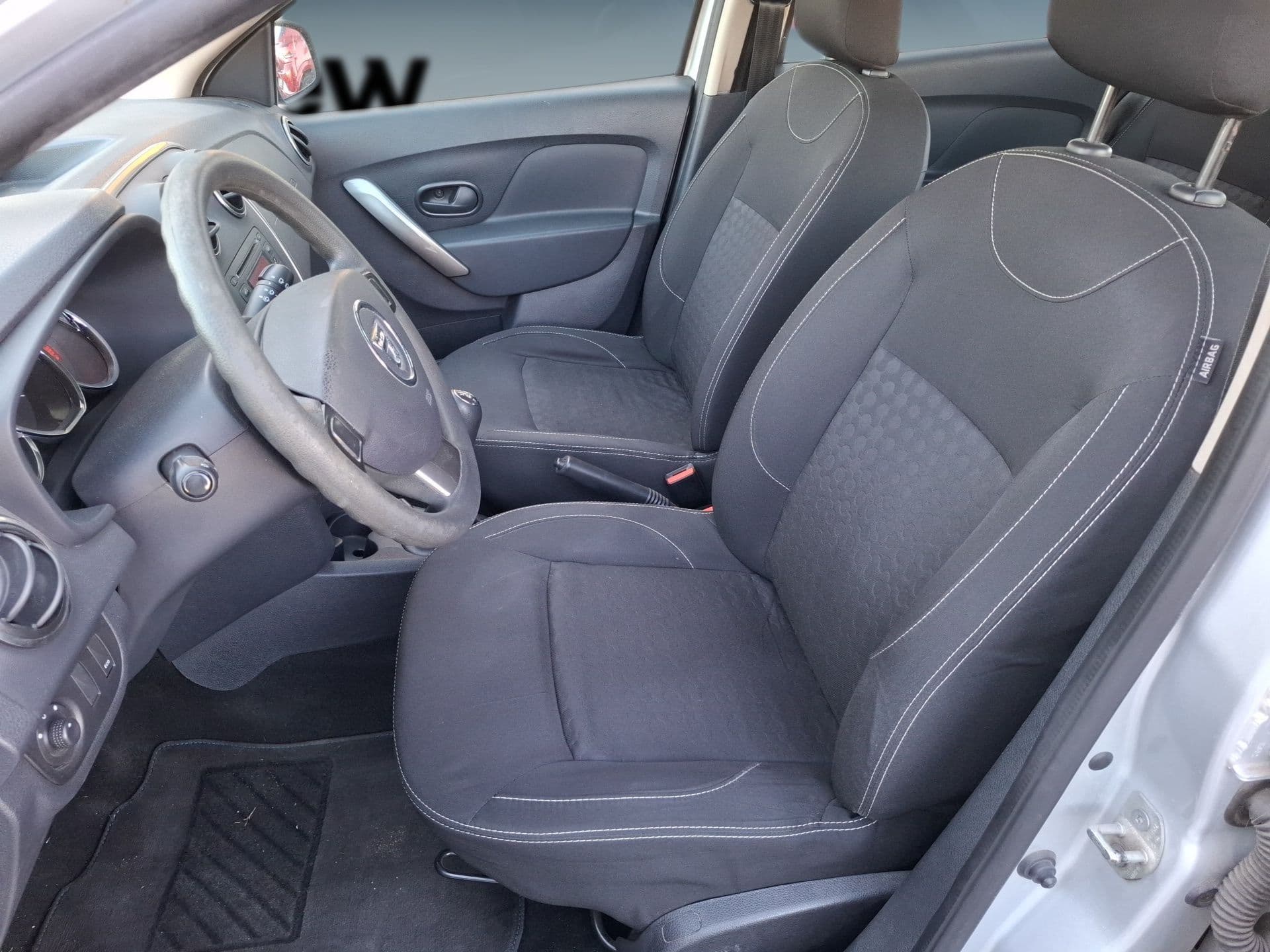 Dacia Sandero - 11