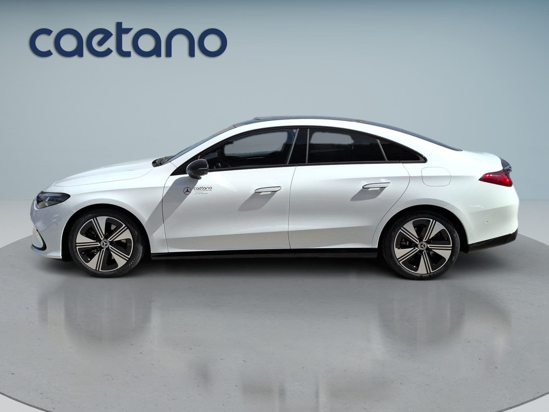 Mercedes-Benz CLA - 5