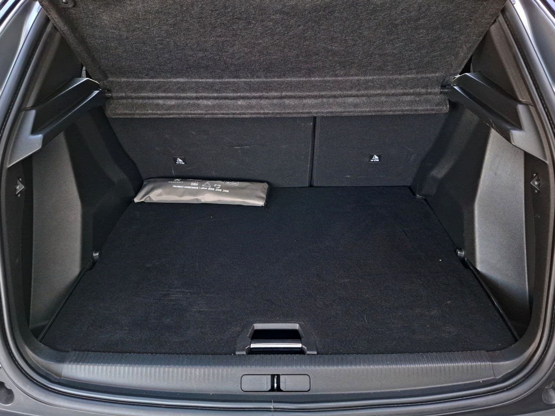 Peugeot 2008 - 7