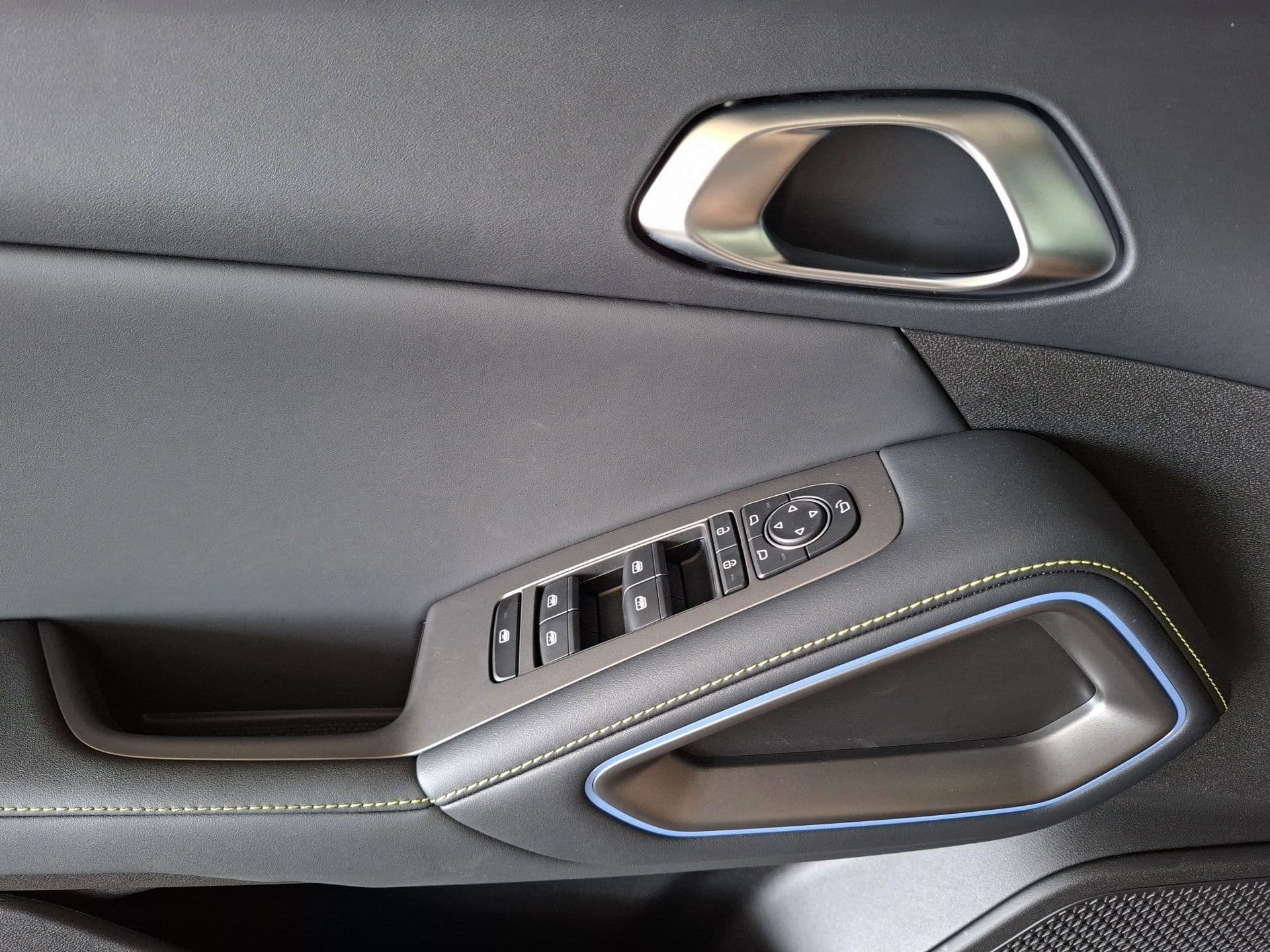 BYD ATTO 2 - 8