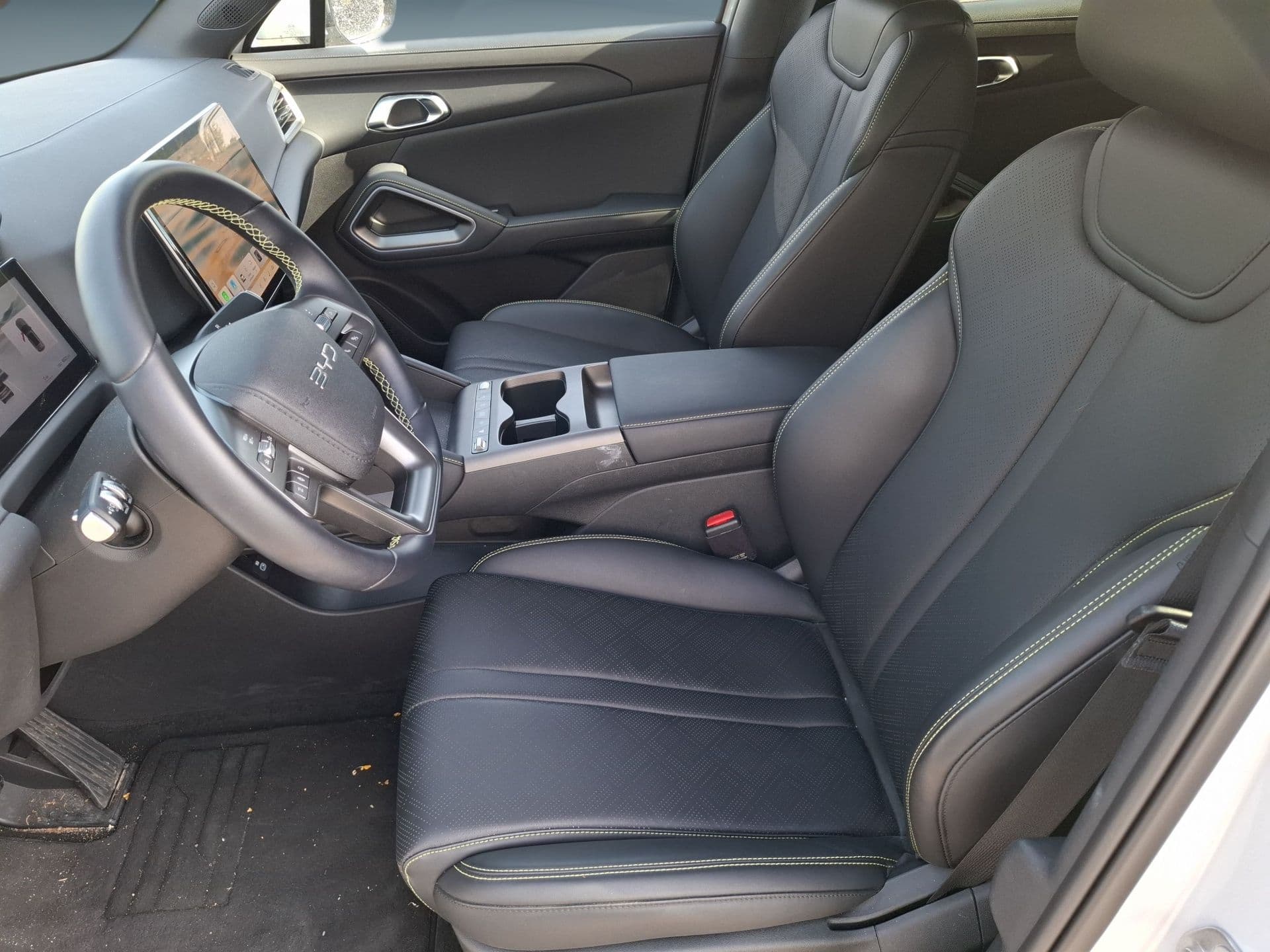 BYD Atto 2 DM-i - 11
