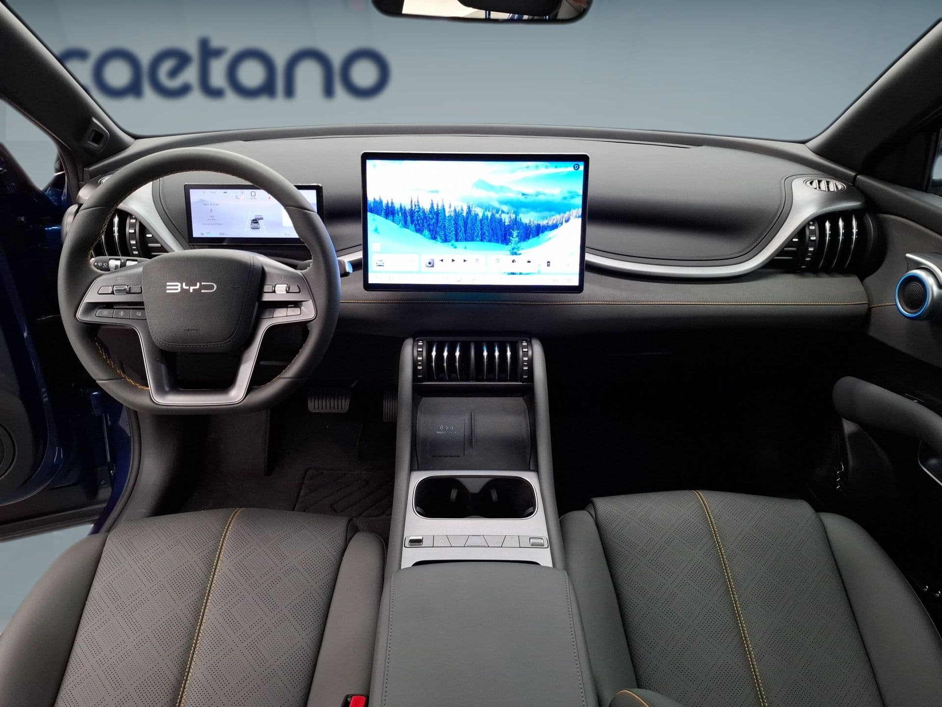 BYD ATTO 3 - 5