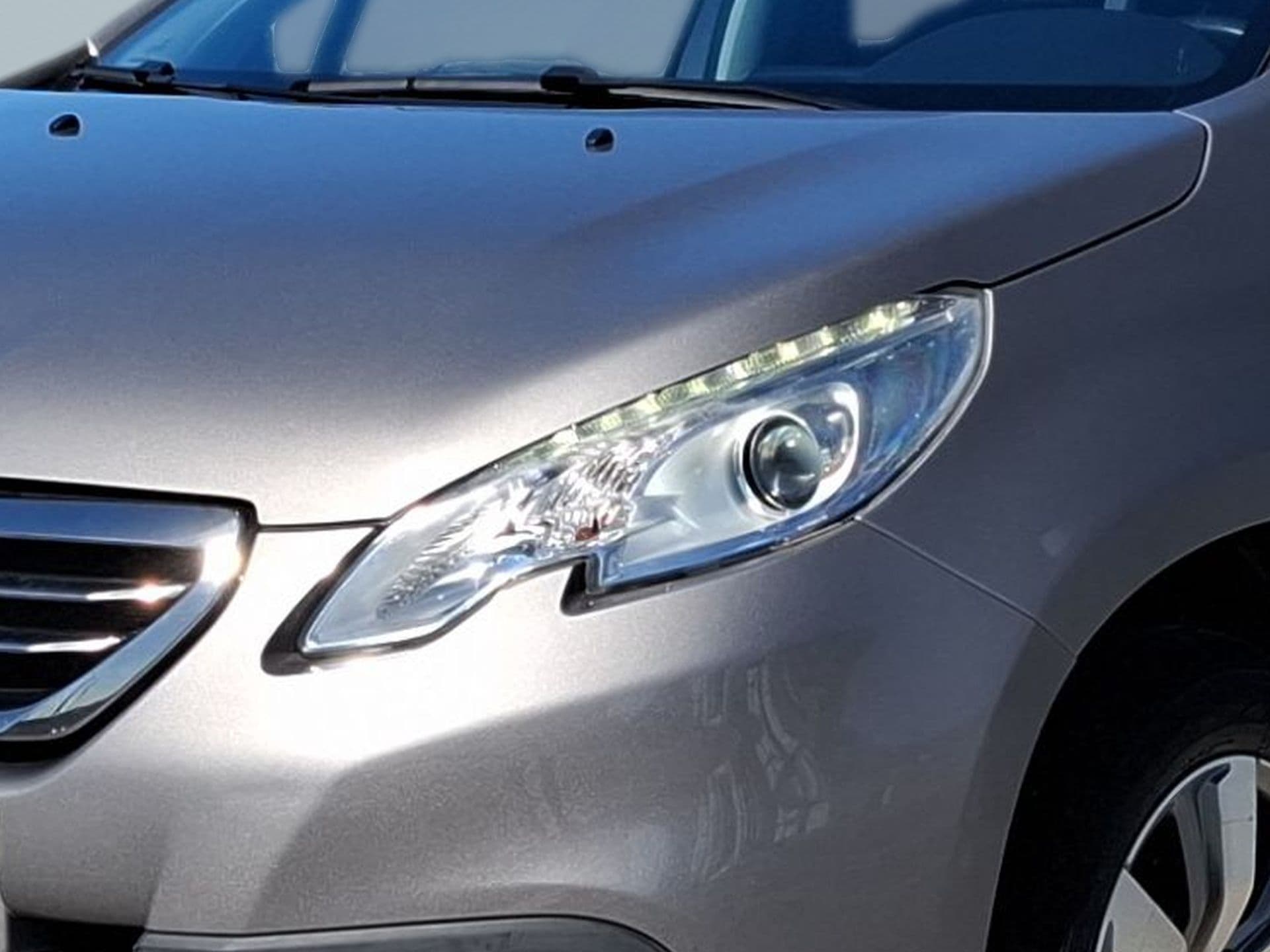 Peugeot 2008 - 4