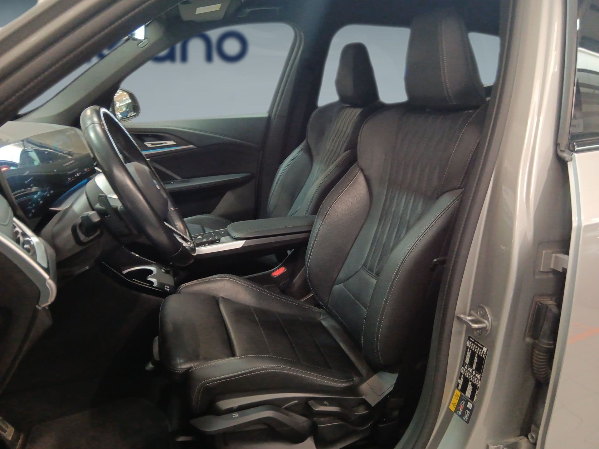 BMW iX1 - 10