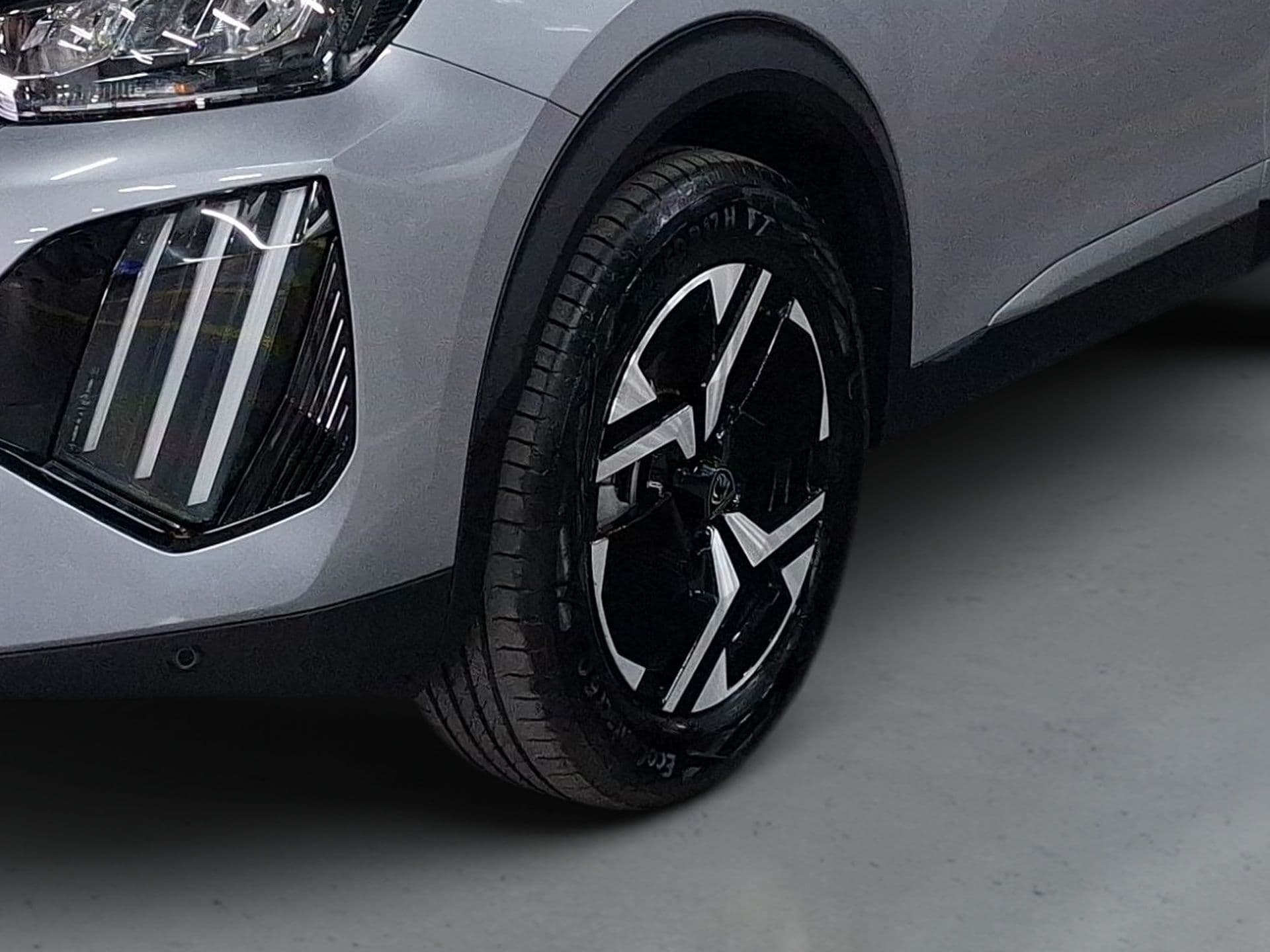 Peugeot 2008 - 3