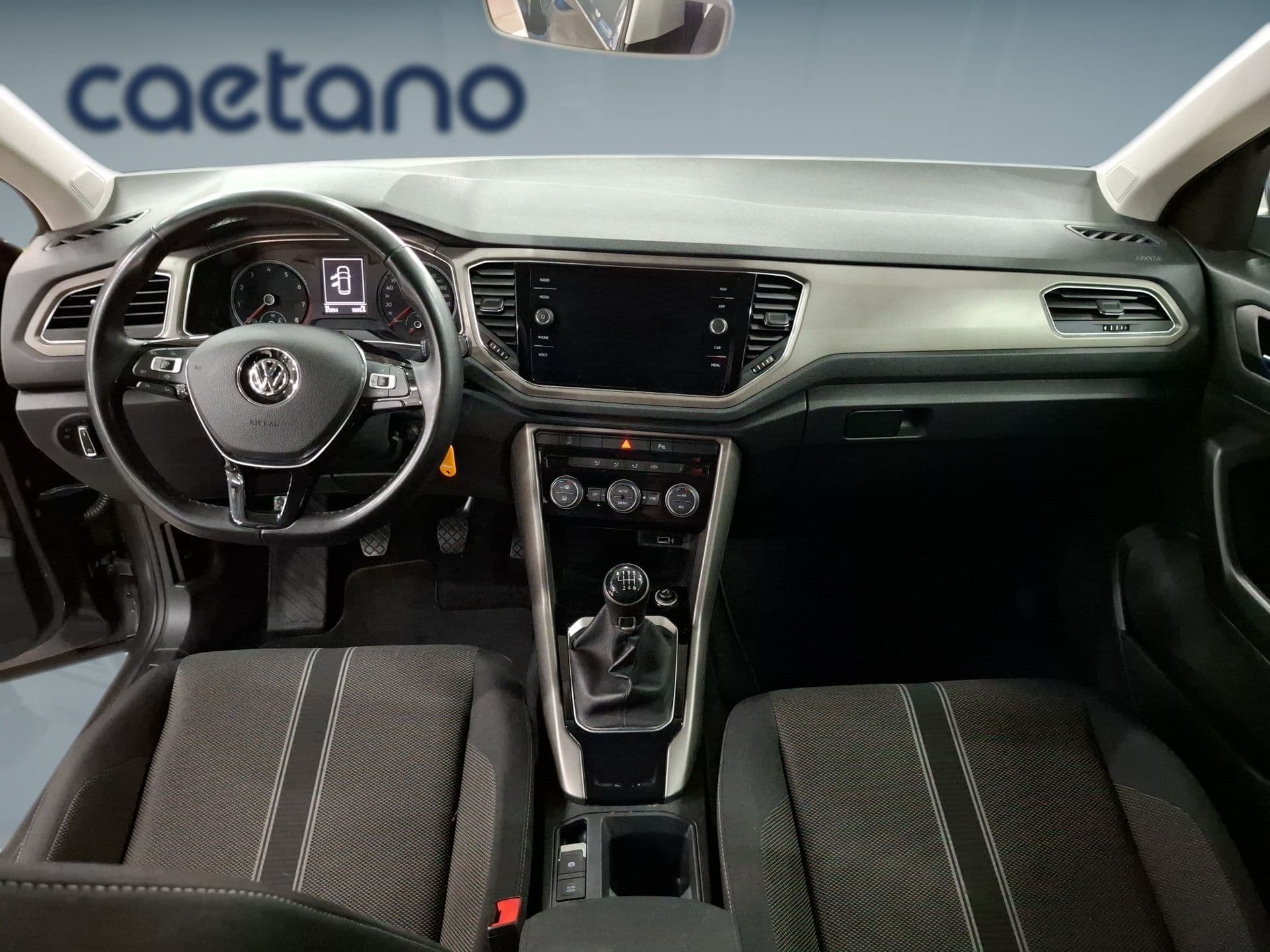 Volkswagen T-Roc - 7