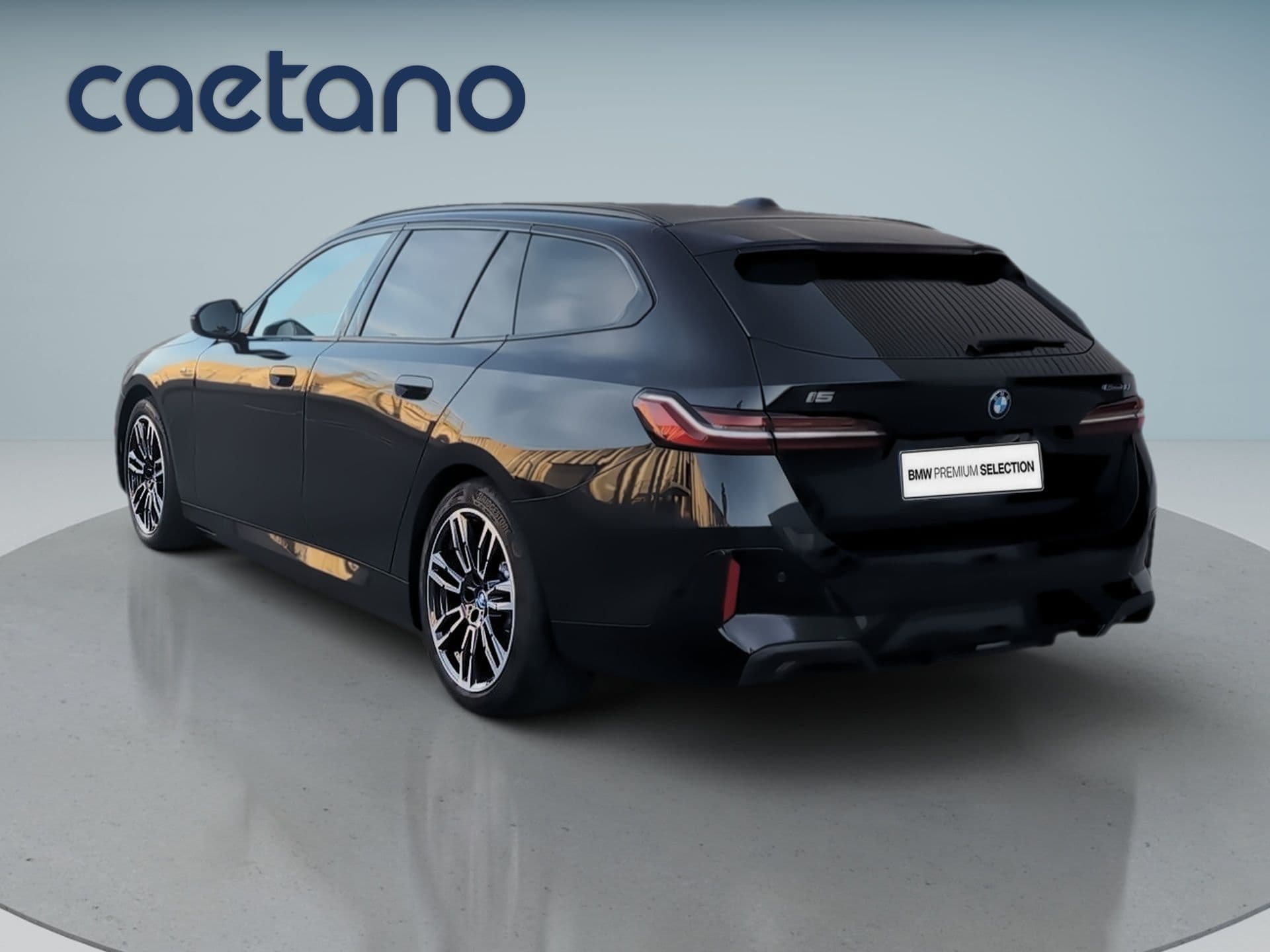 BMW i5 - 6