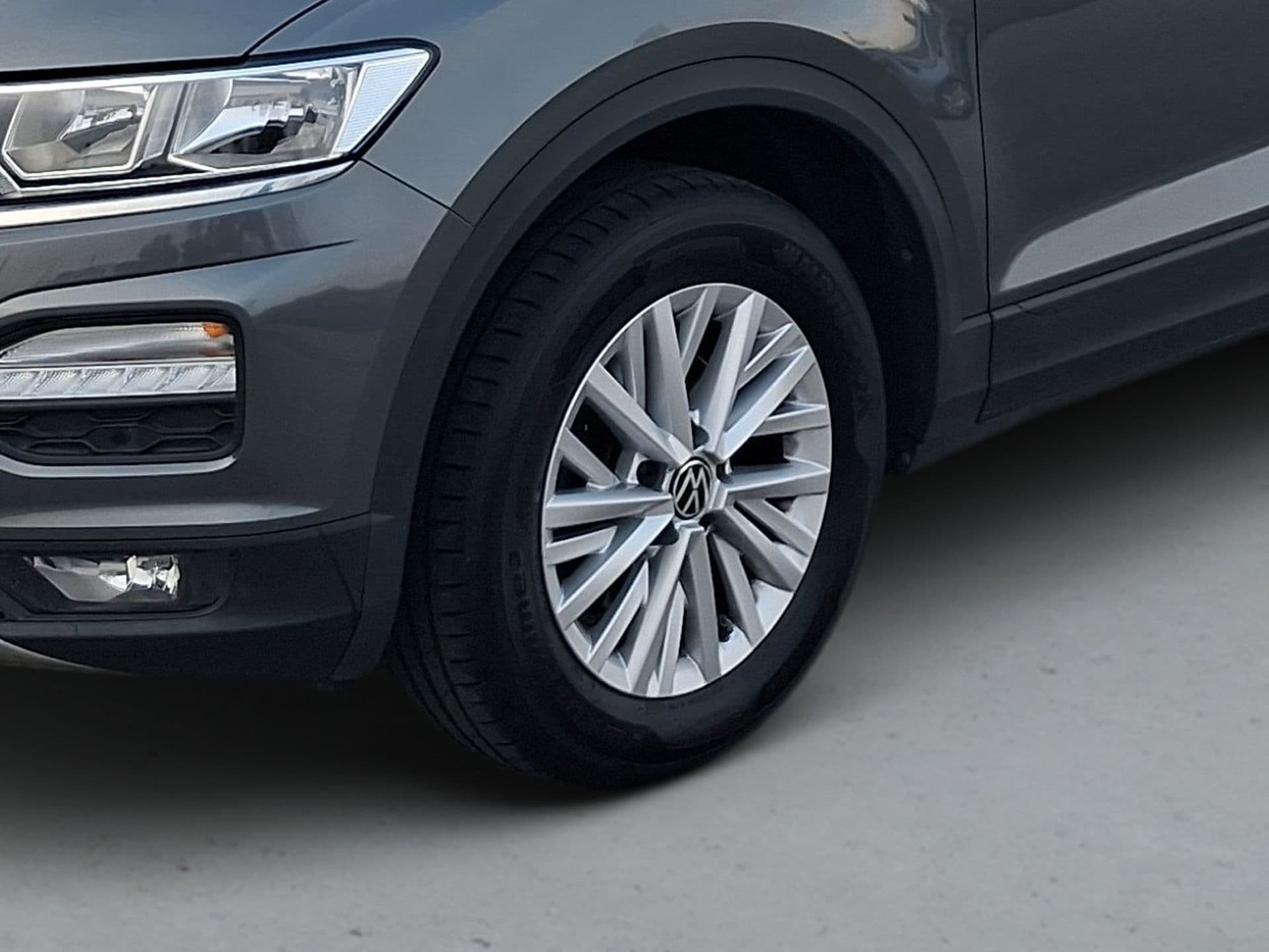 Volkswagen T-Roc - 5