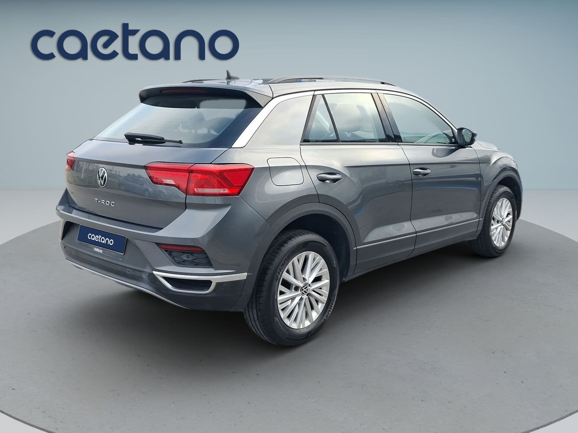 Volkswagen T-Roc - 8