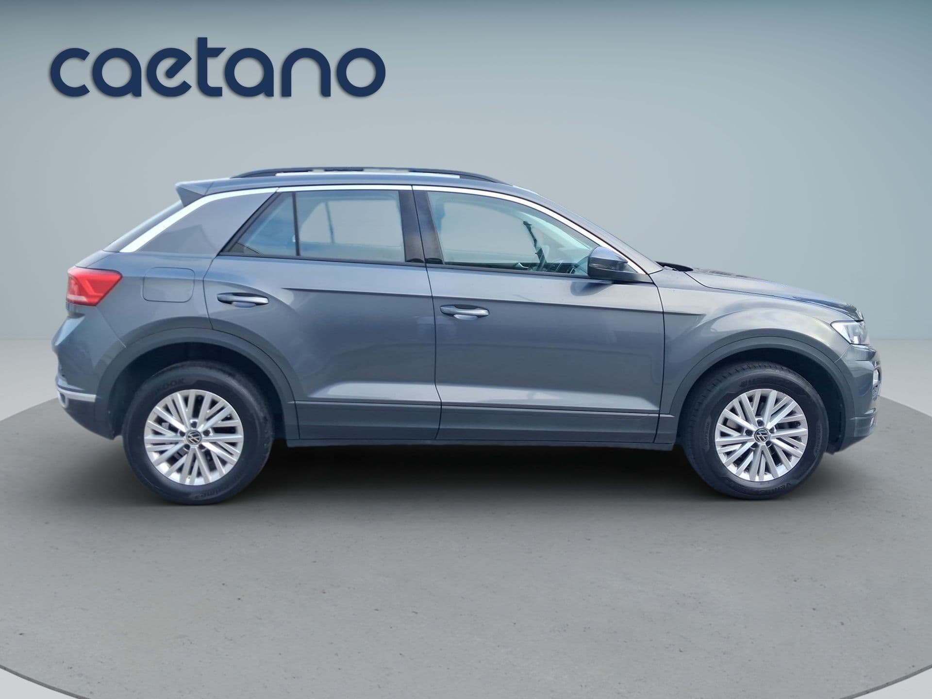 Volkswagen T-Roc - 9