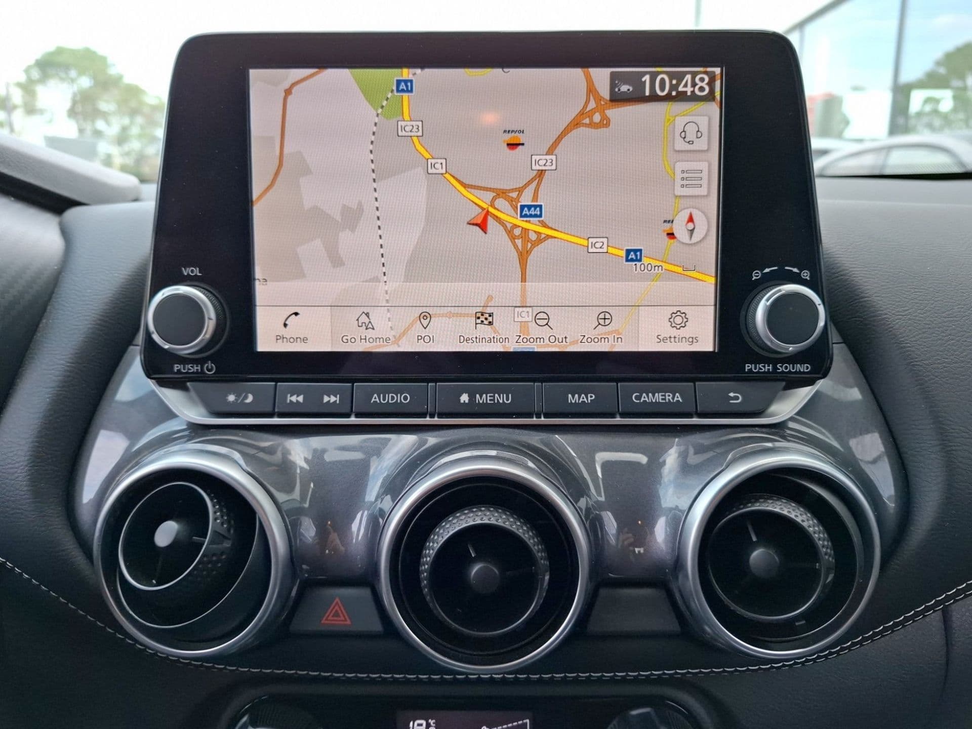 Nissan JUKE - 8