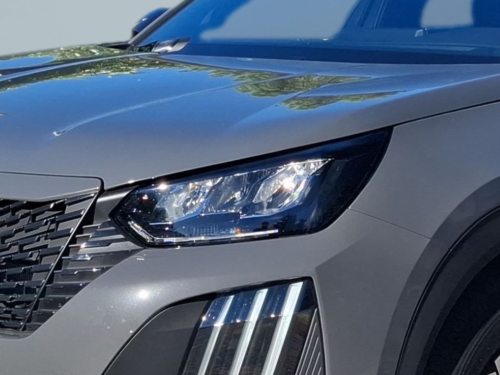 Peugeot E-2008 - 5