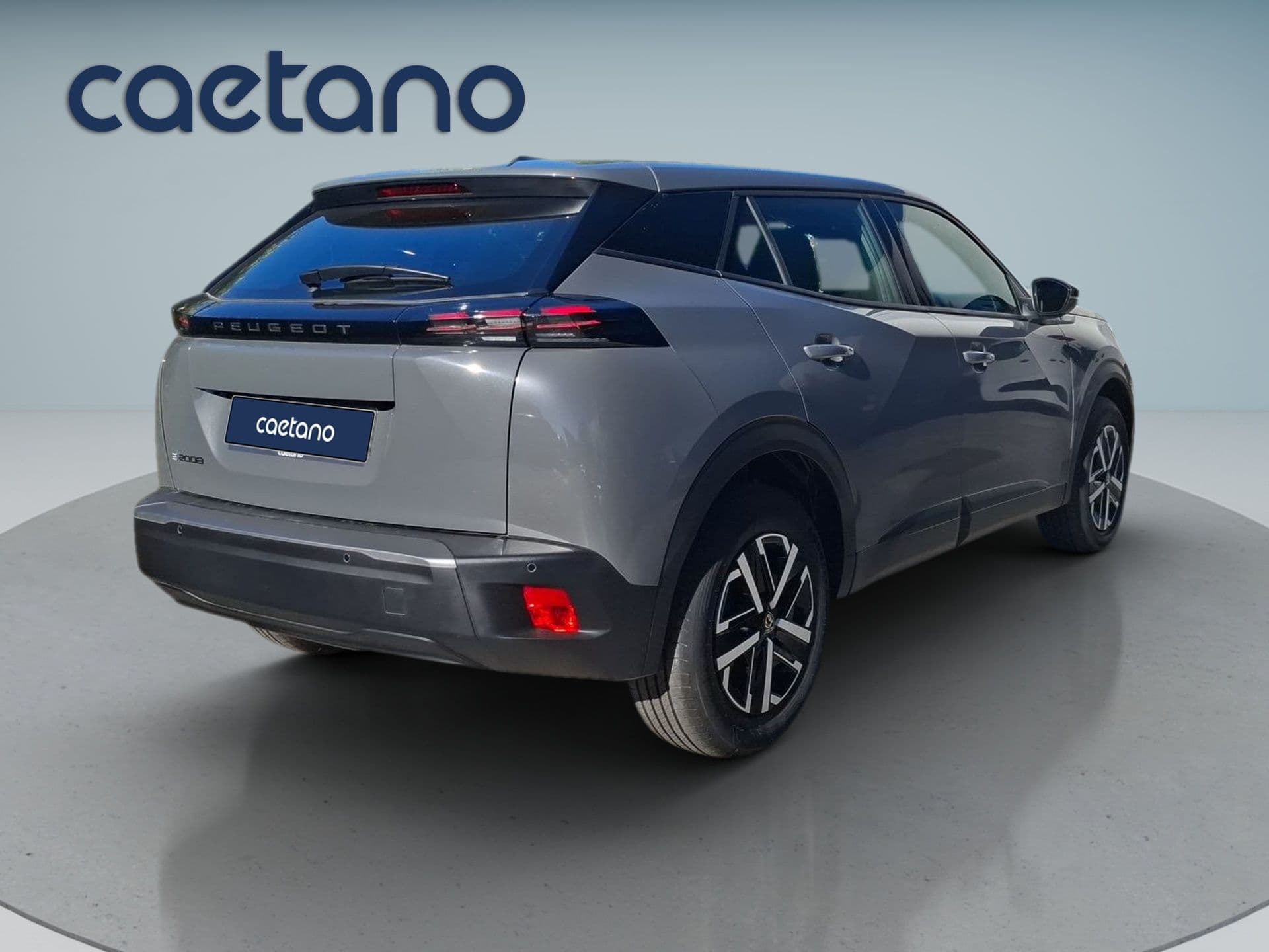 Peugeot E-2008 - 12