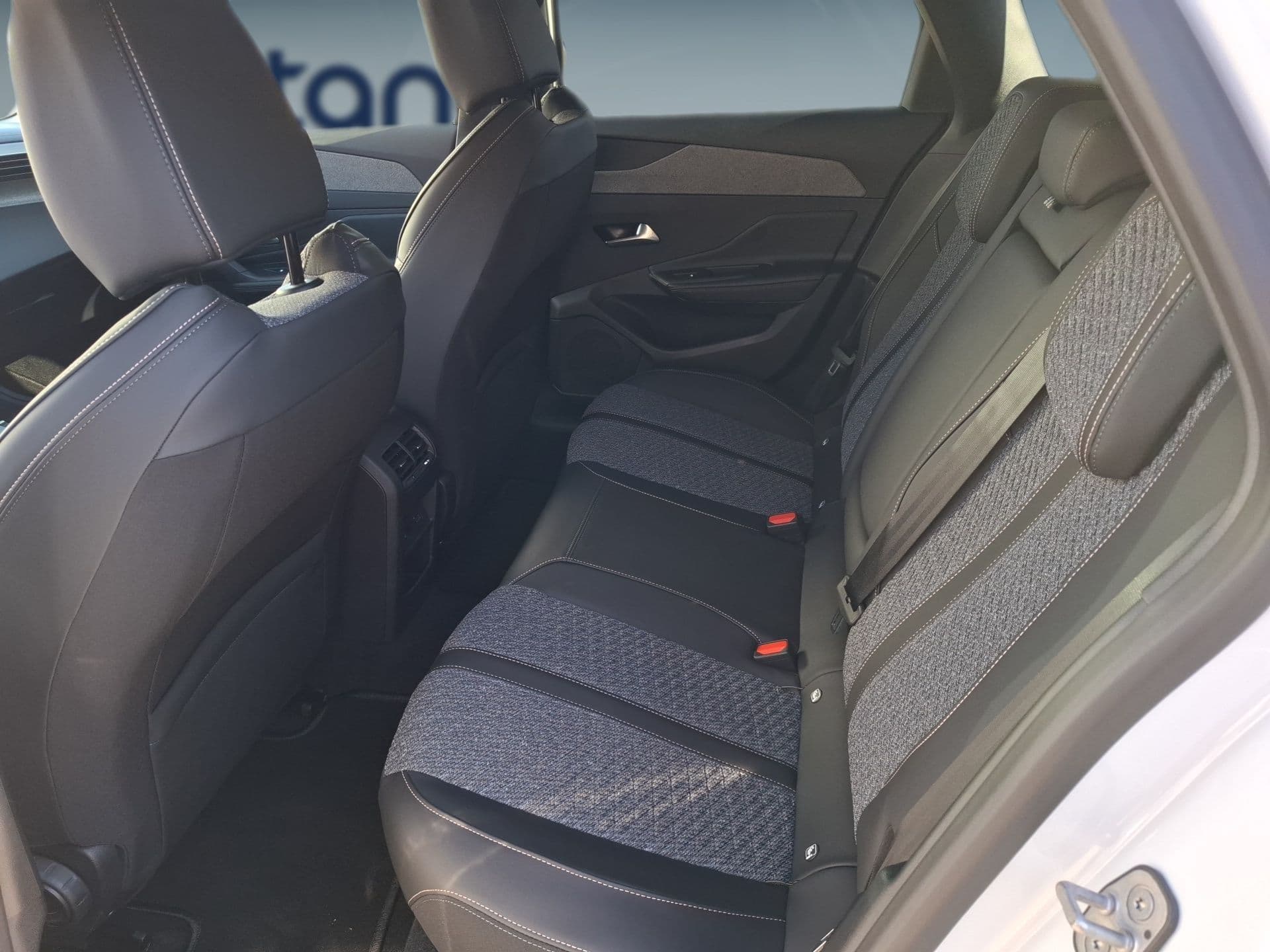 Peugeot 308 SW - 12