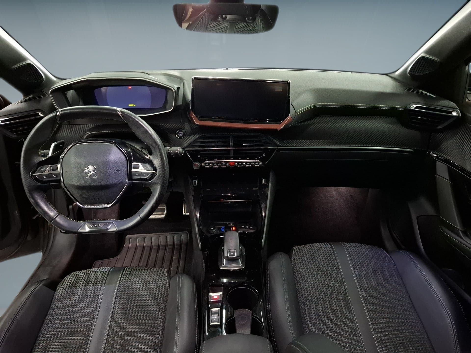 Peugeot 208 - 9