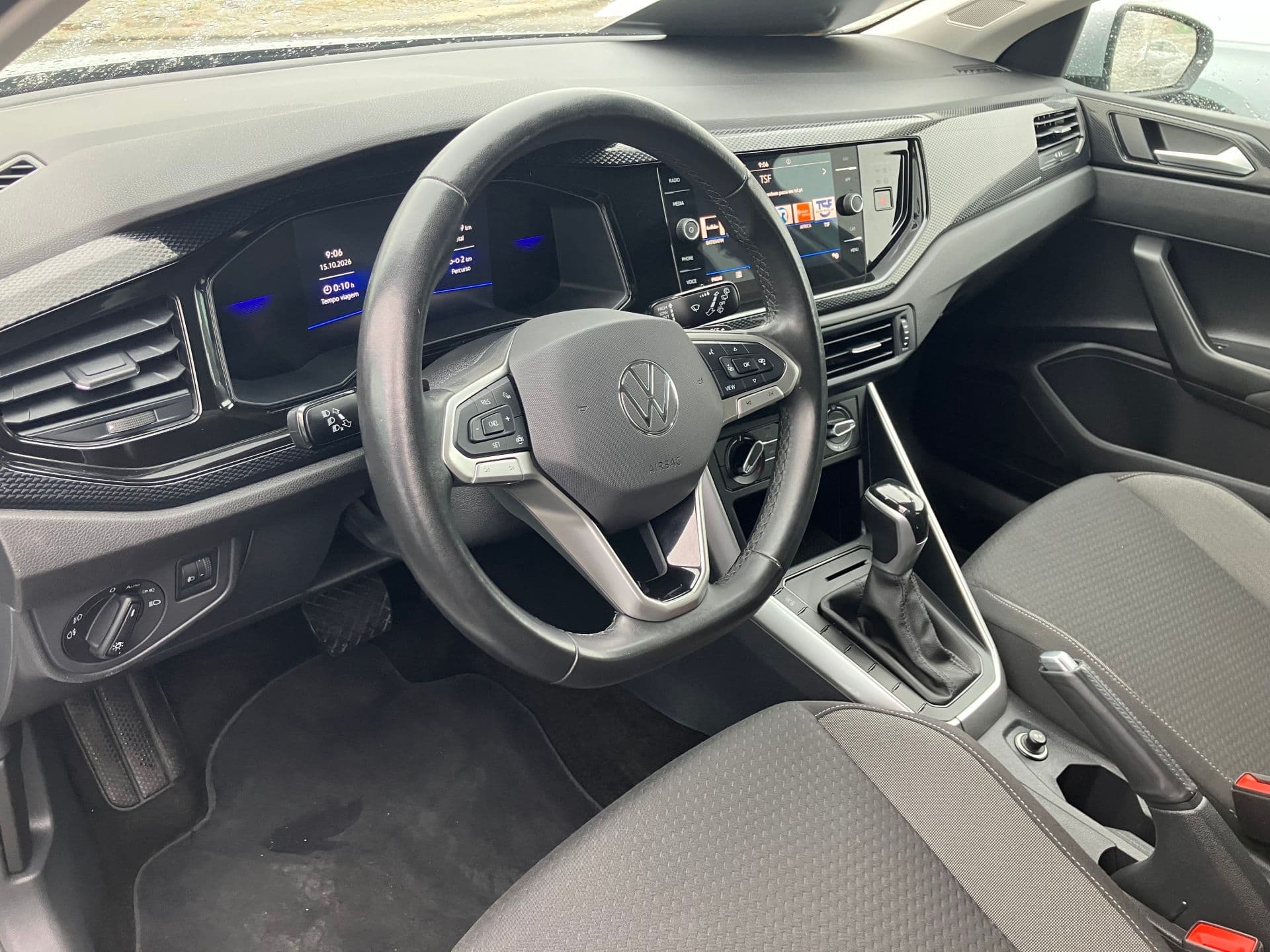 Volkswagen Polo - 2