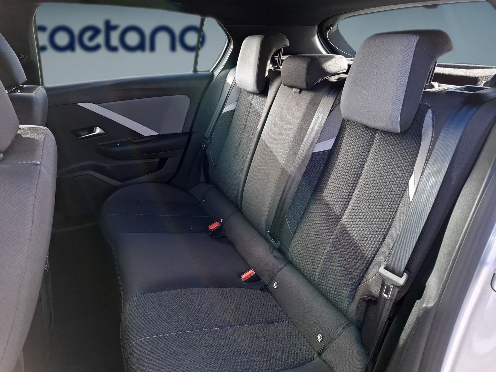 Opel Astra - 11