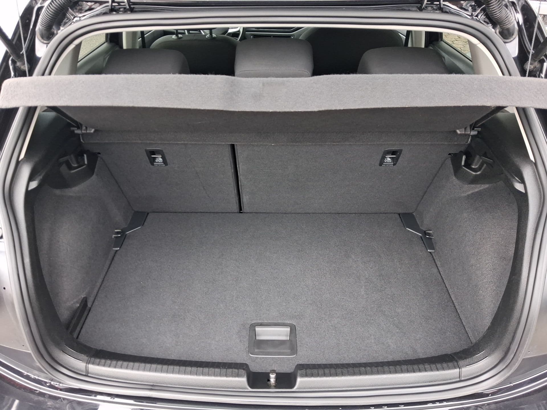 Volkswagen Polo - 12