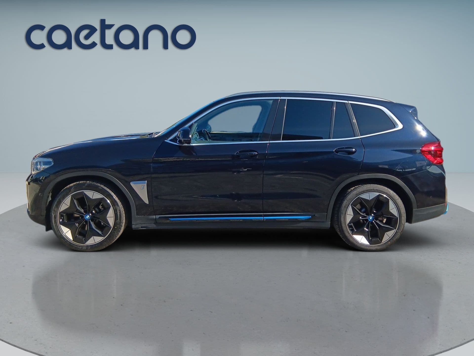 BMW IX3 - 3