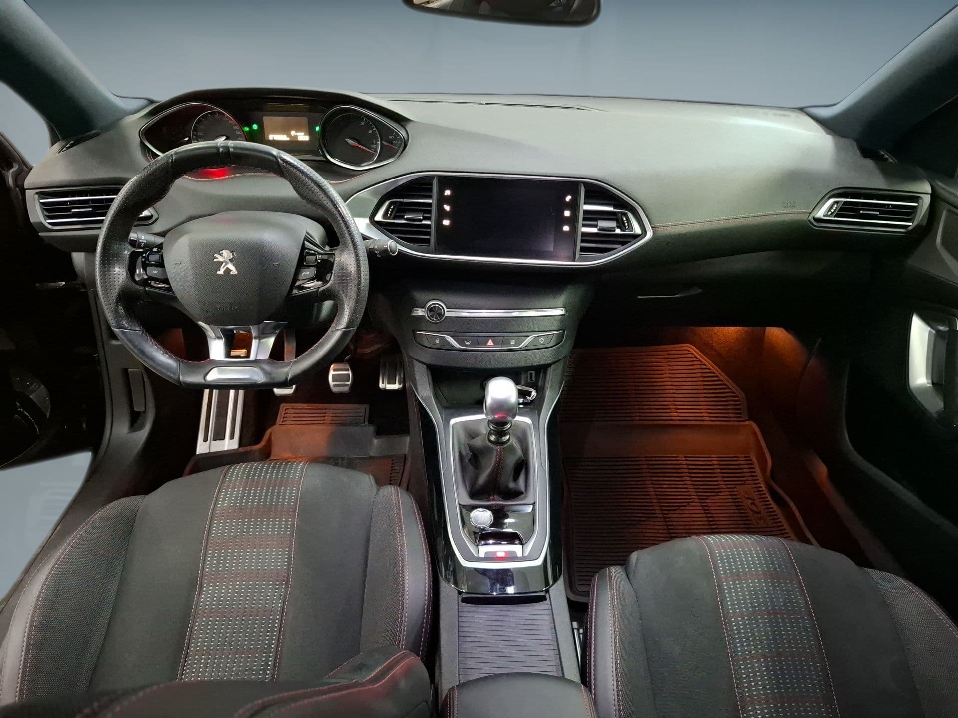 Peugeot 308 SW - 11