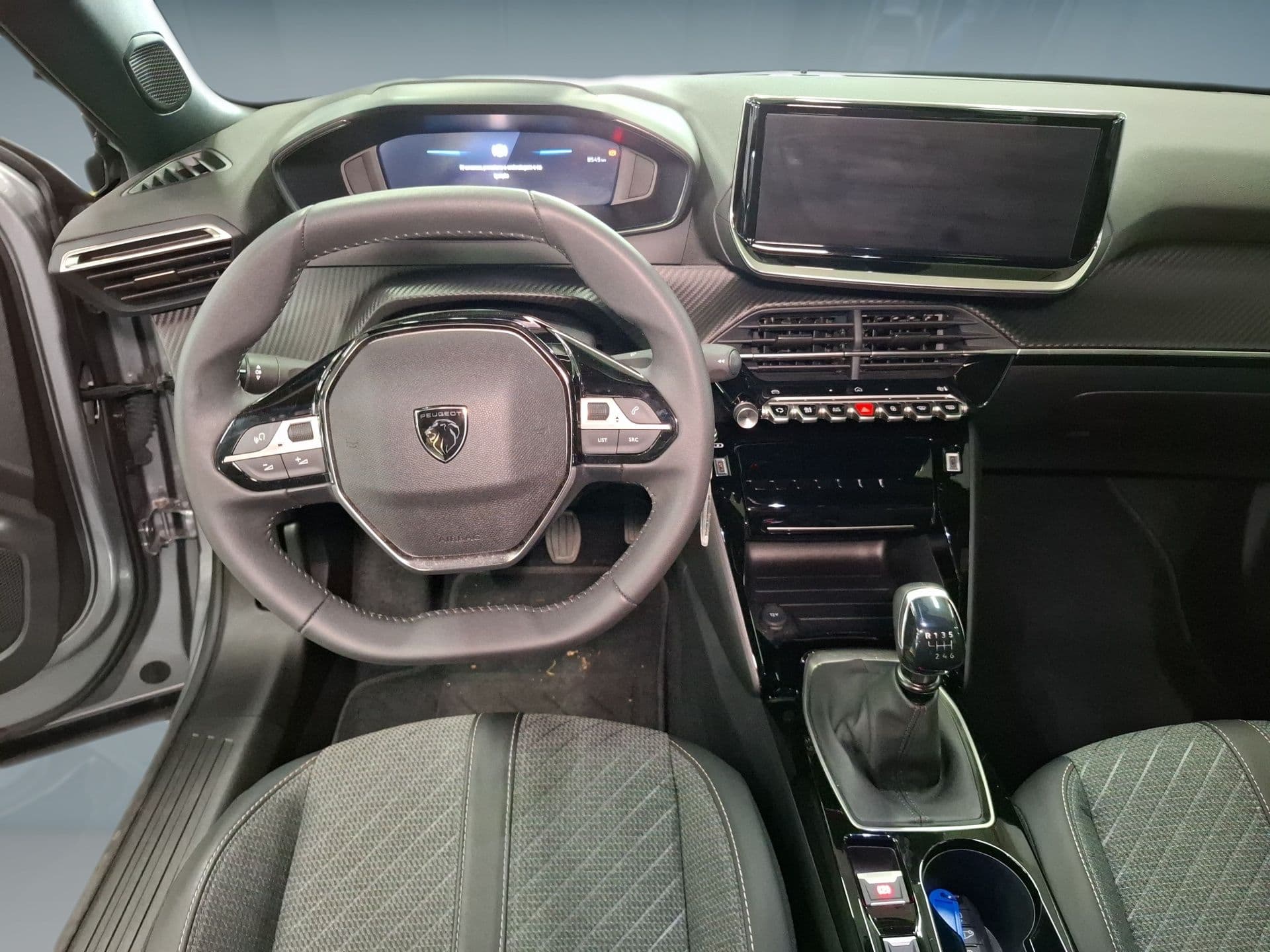 Peugeot 2008 - 11