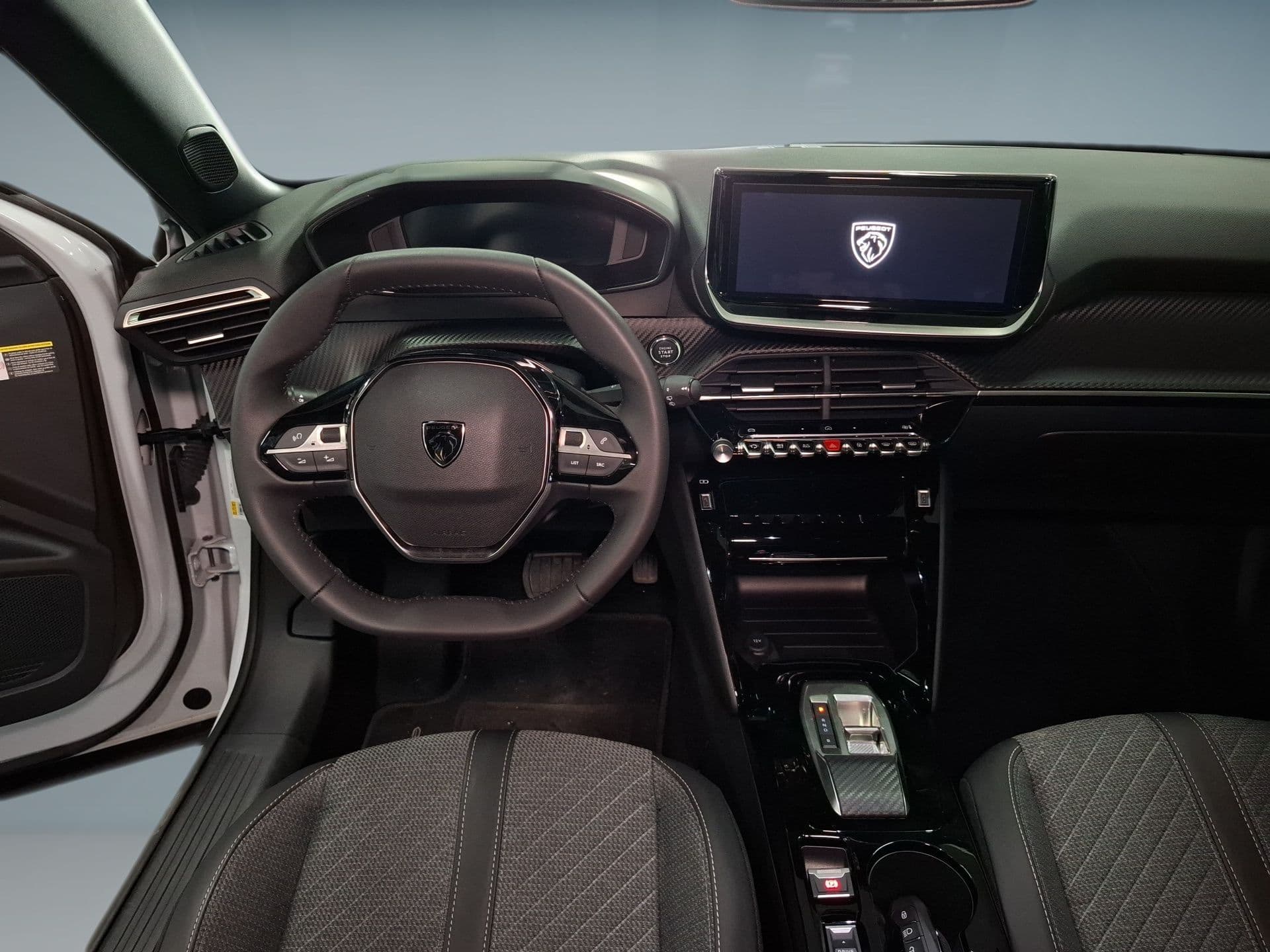 Peugeot 2008 - 12