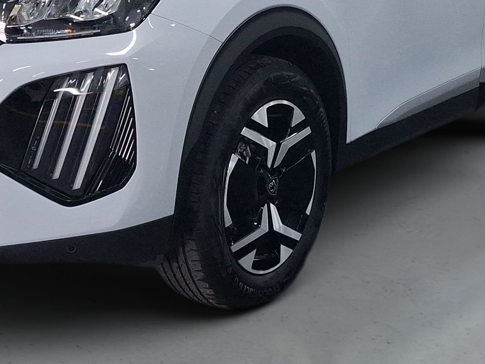 Peugeot 2008 - 5
