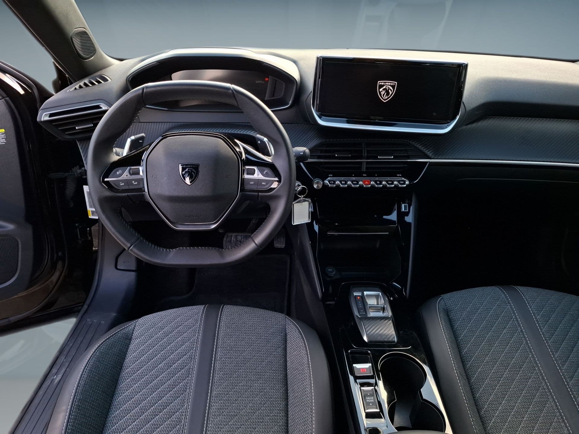 Peugeot 2008 - 12